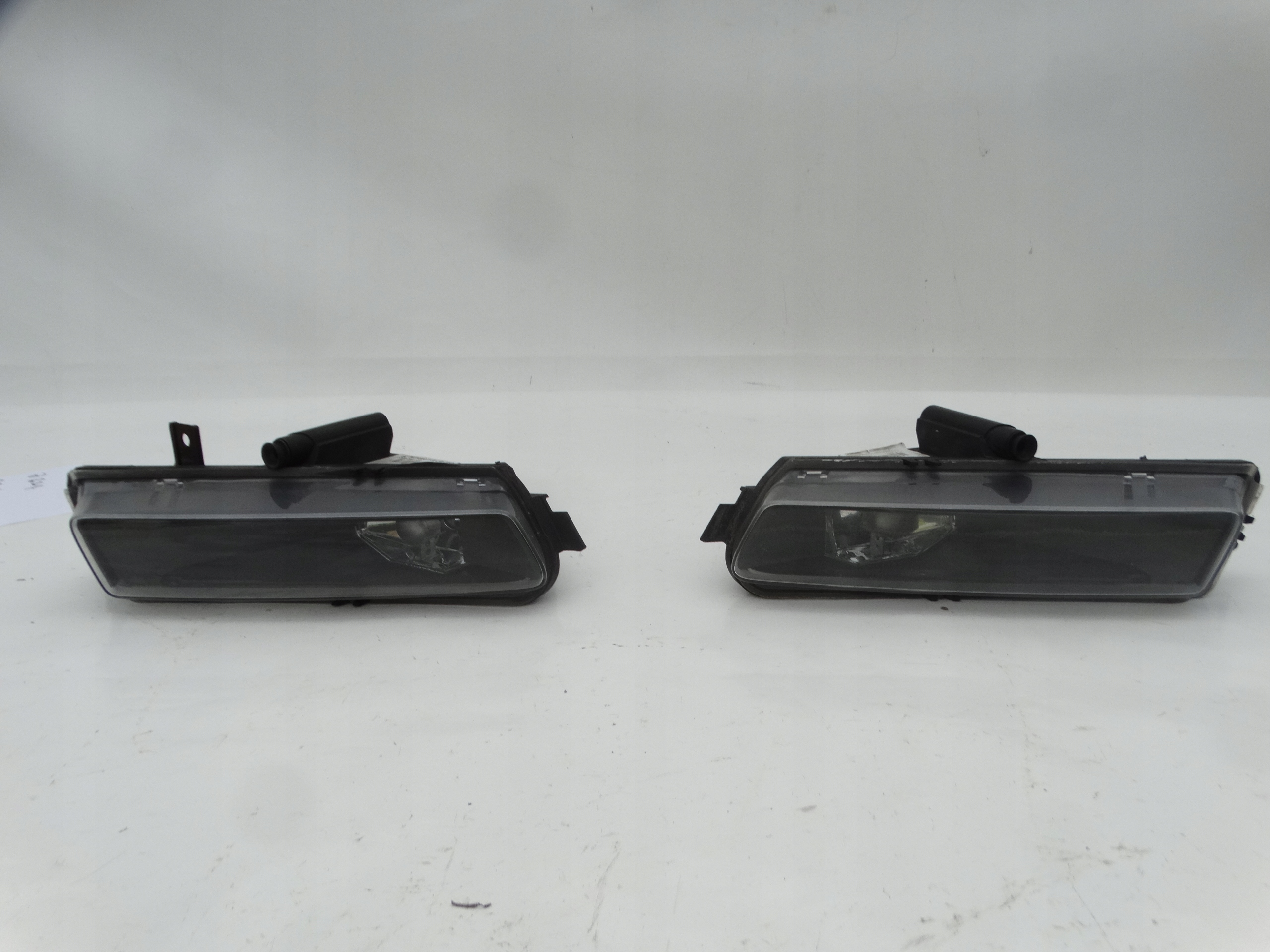 HALOGEN ZDERZAKA LEWY PRAWY GOŁY BMW E81 E82 E87 E88 LIFT