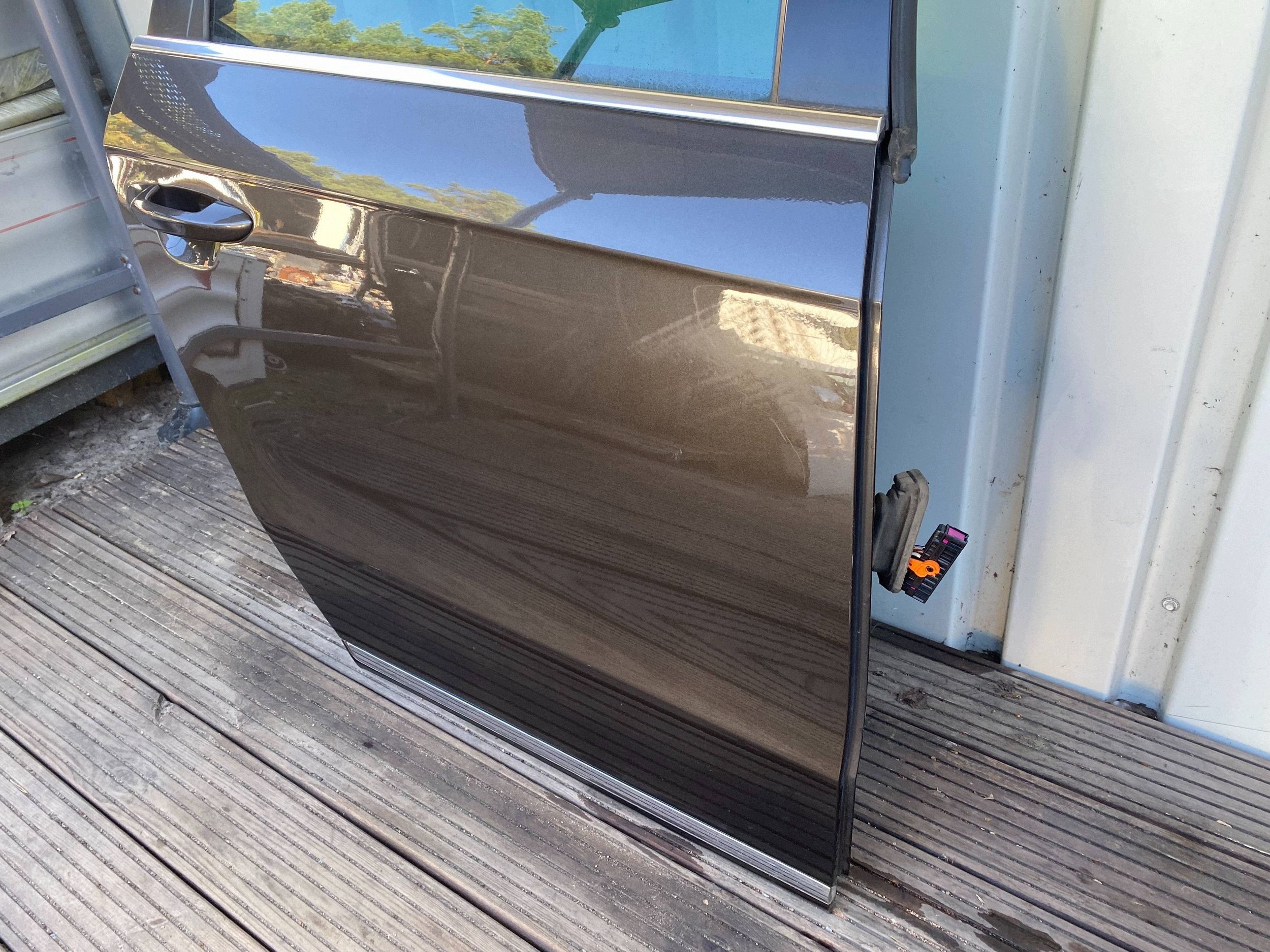 VW PASSAT B7 KOMBI complete door right rear part rear. BRAZ