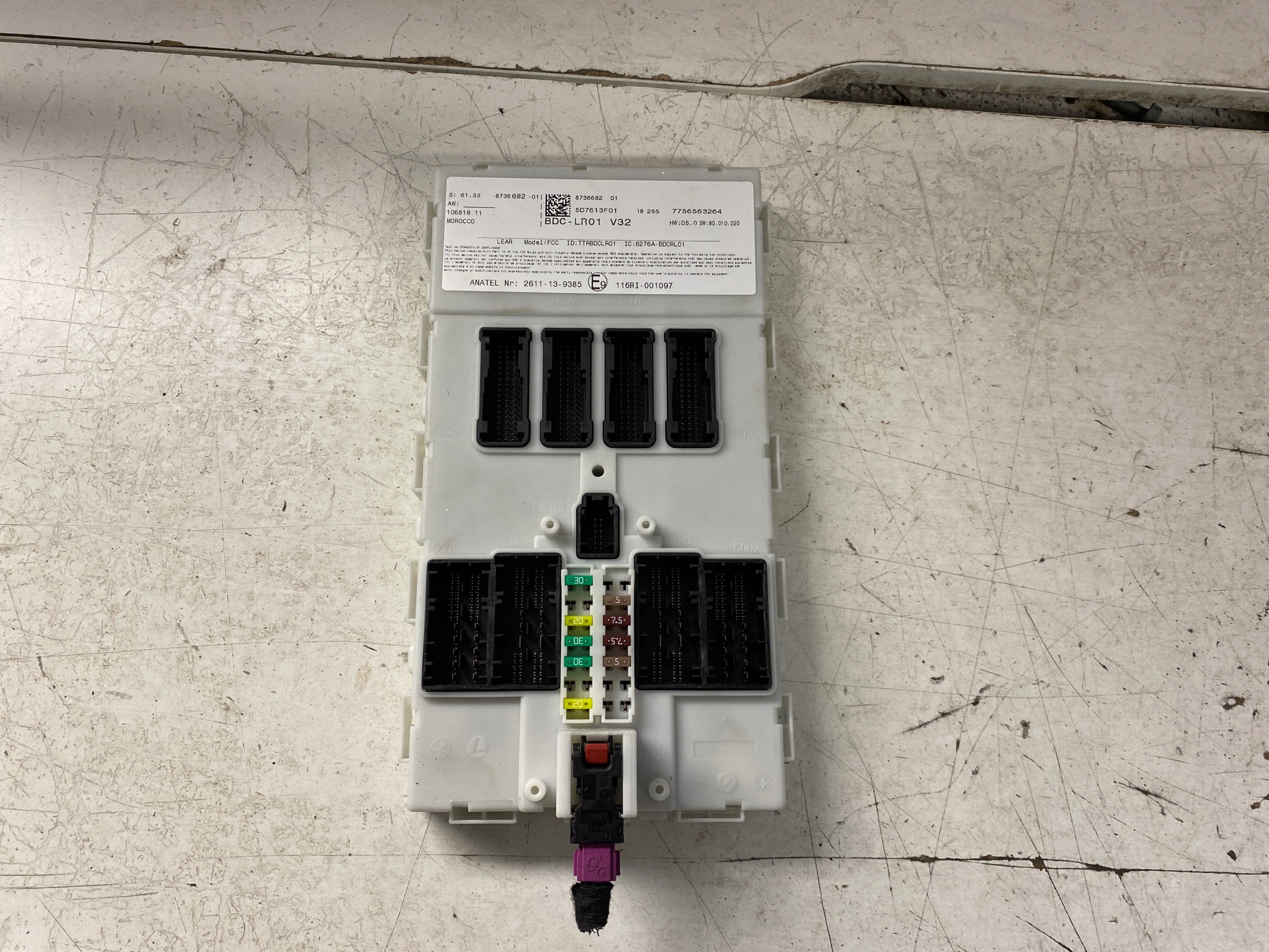 BMW i3 MODUŁ BSI BEZPIECZNIKÓW 8736682