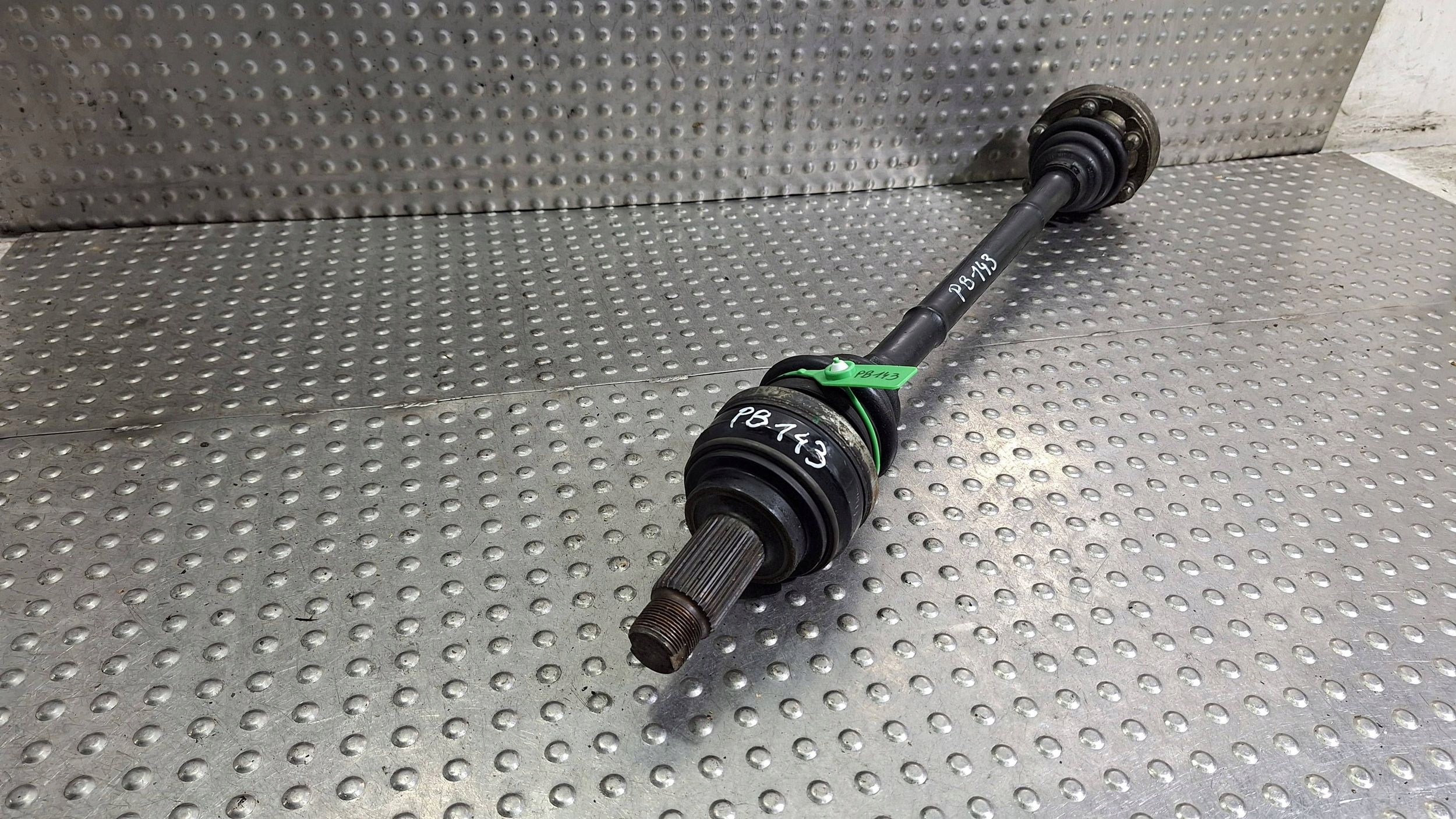 semi-axis right rear part 4608776 BMW X1 E84 N47 2.0D