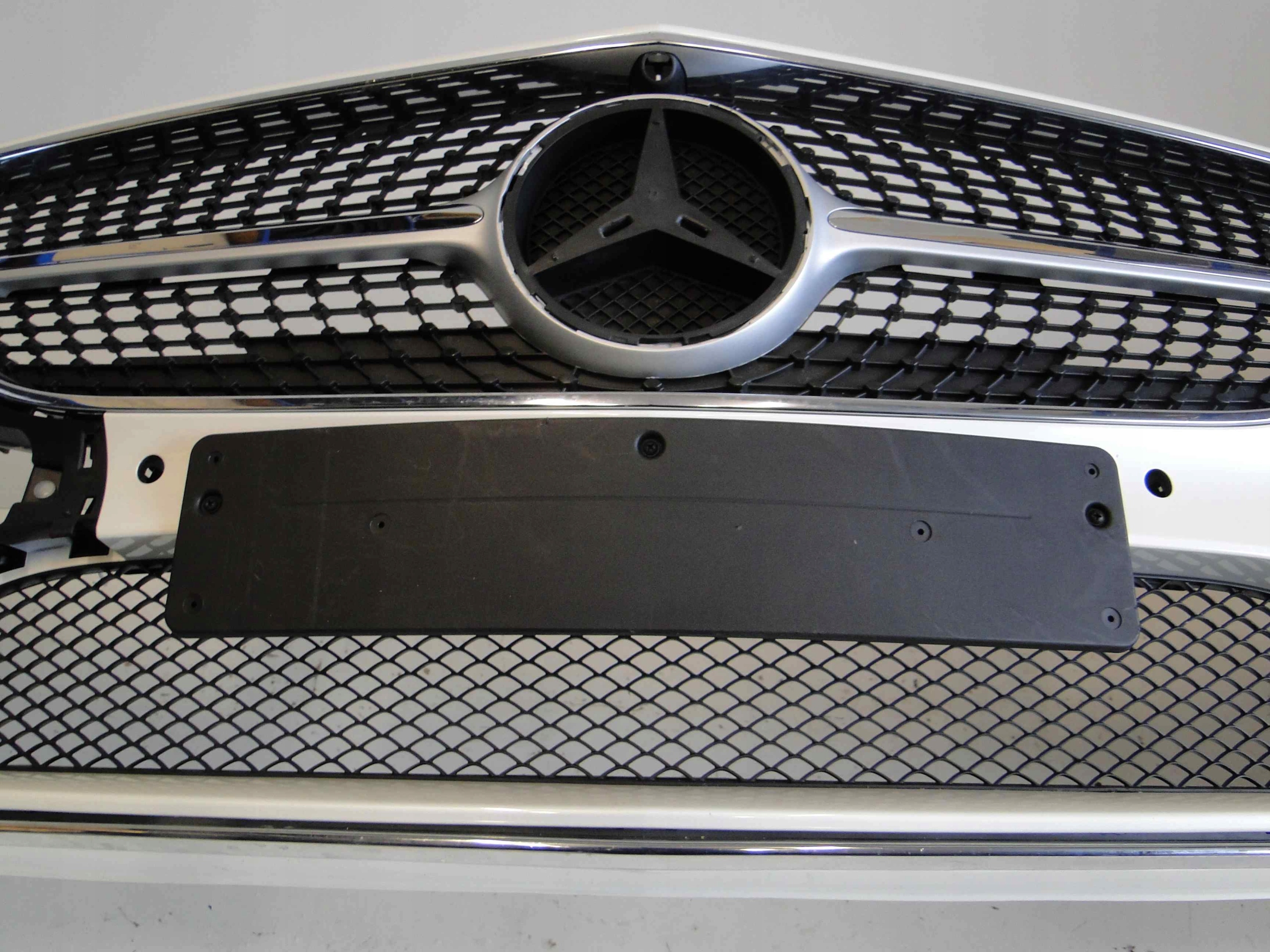 MERCEDES CLS 218 LIFT GRILL ATRAPA KAMERA Typ samochodu Samochody osobowe