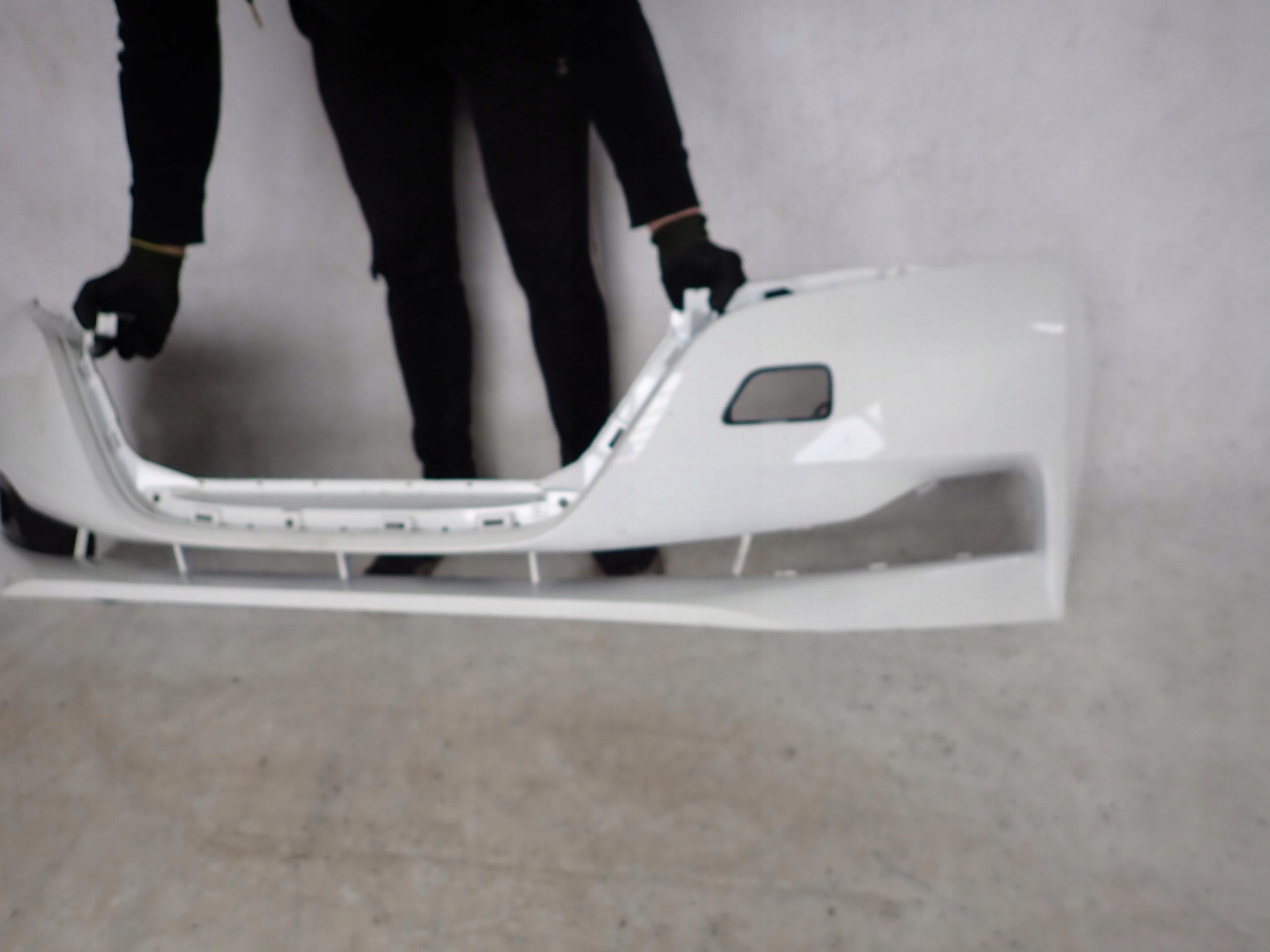 NISSAN LEAF II ZE1 17- bumper front front