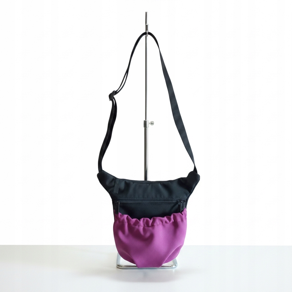 Pamlskovník pro psy psí výcviková ledvinka, 27 x 21 cm, černý ostružina