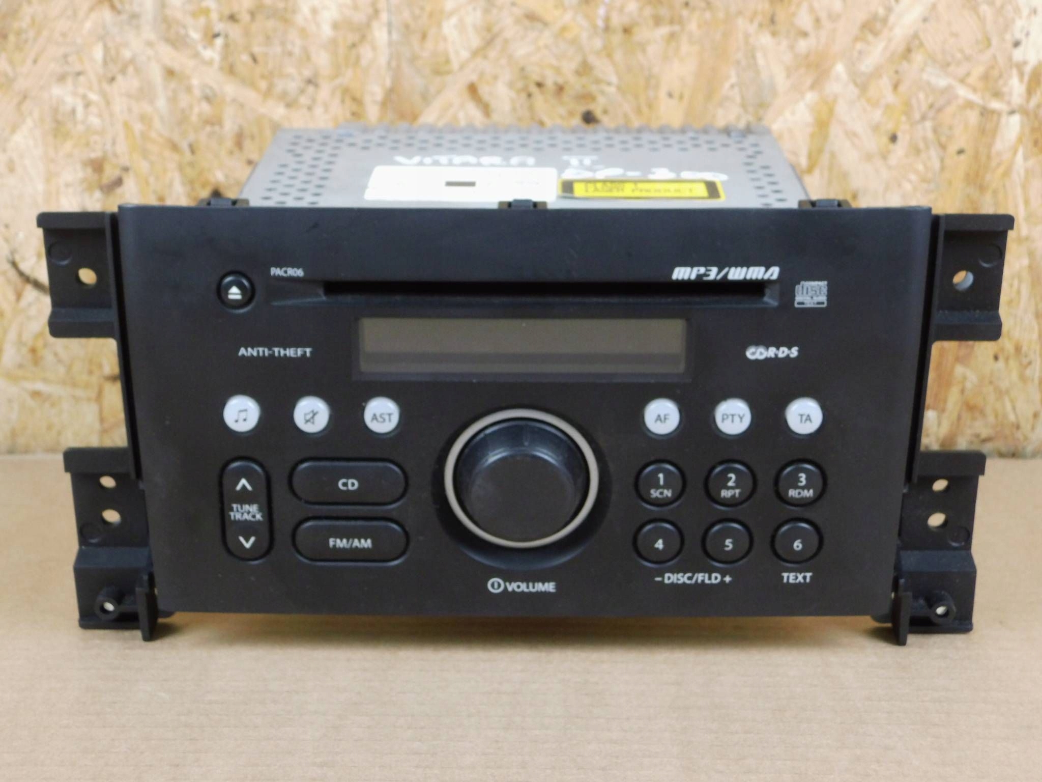 Suzuki Grand Vitara II radio MP3 CD 3910165JD