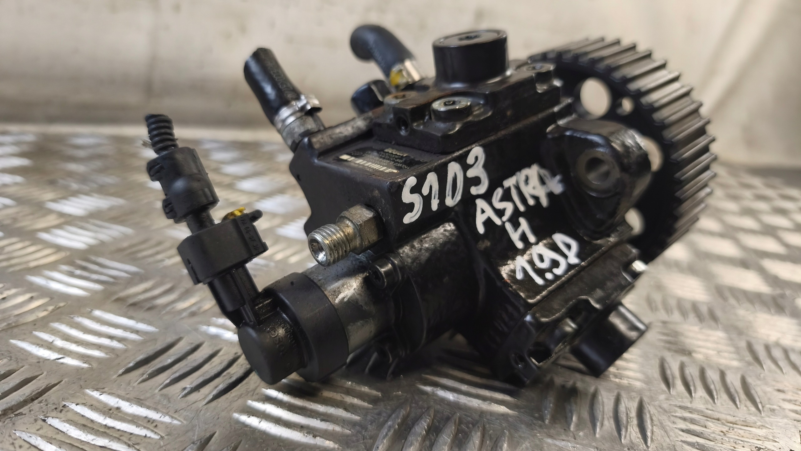 injection pump OPEL ASTRA H 2005 1.9CDTI 0445010097