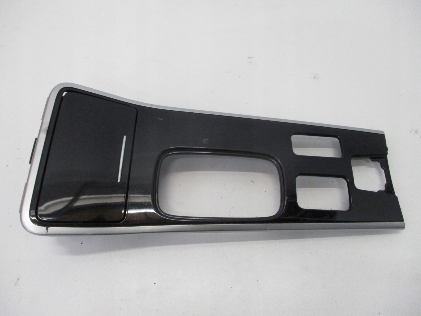 cap for TUNEL MITSUBISHI OUTLANDER 8015A194