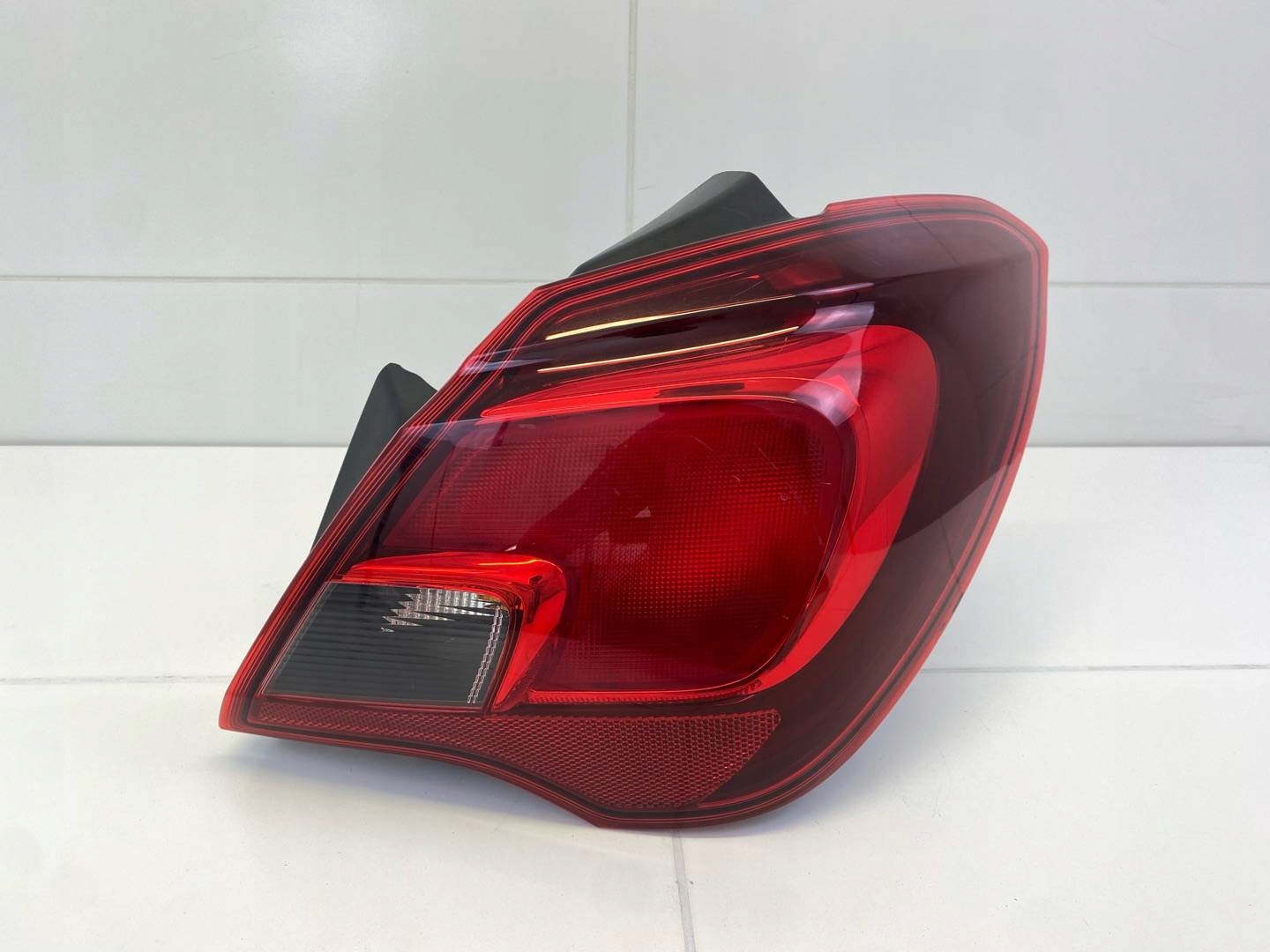 light rear right side Opel Corsa E 2016 460034366