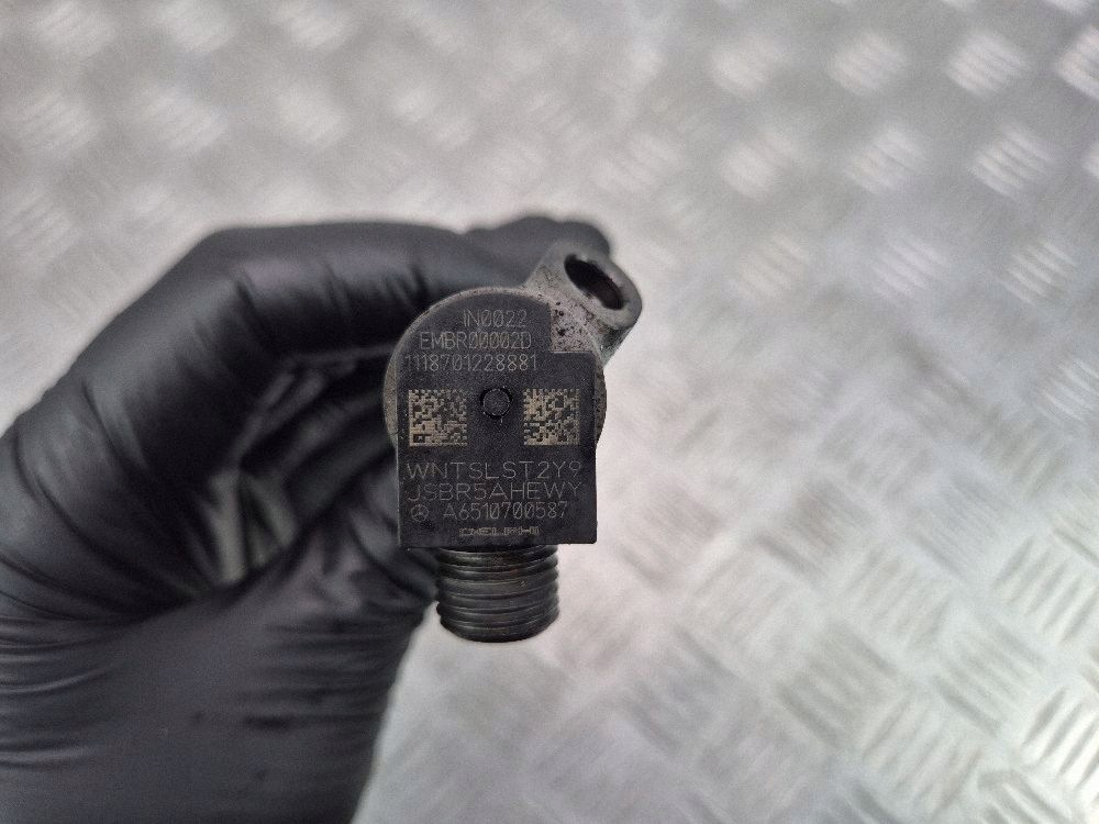 Mercedes C250 CDI W204 injector A6510700587 OM651911