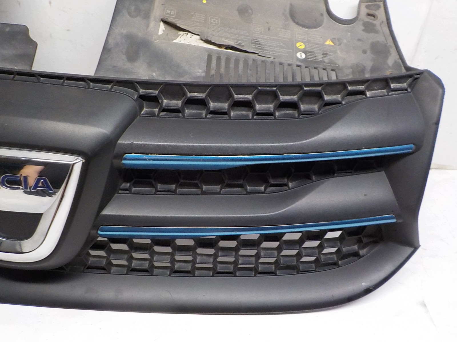 DACIA SANDERO II grill grille radiator