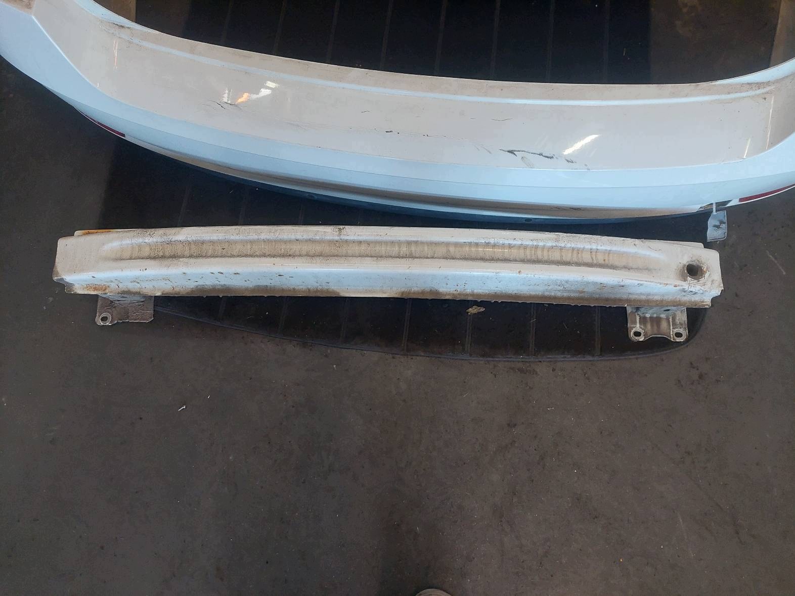 stoßstange heck SKODA OCTAVIA III LIFT LF9E