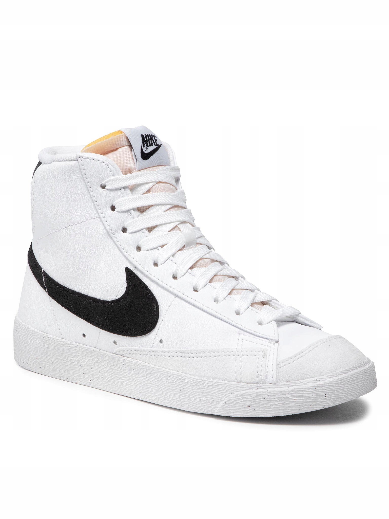 Dámské sportovní boty Nike Blazer Mid 77 Nn DO1344-101 Basketbal vel. 36,5