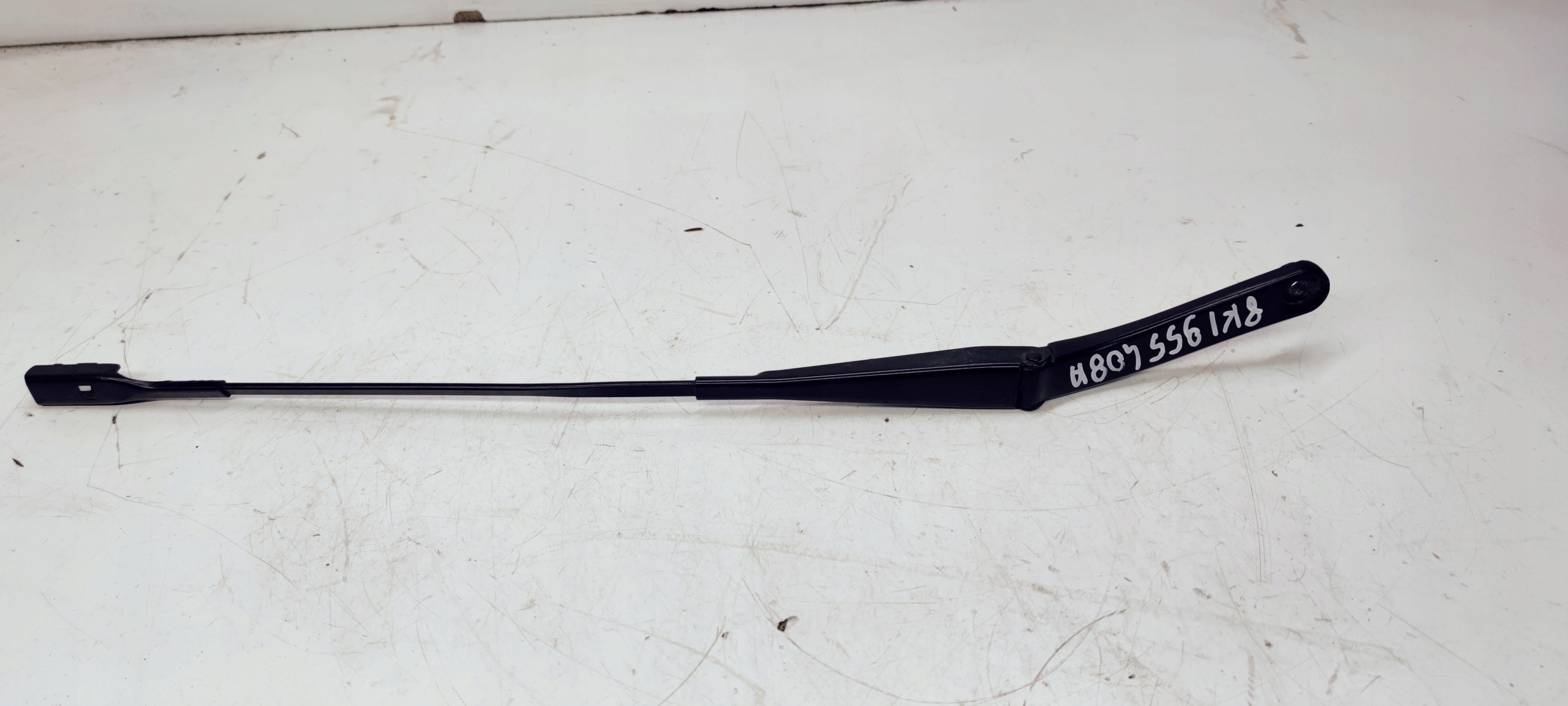 wiper arm right AUDI A4 B8 EU 8K1955408A