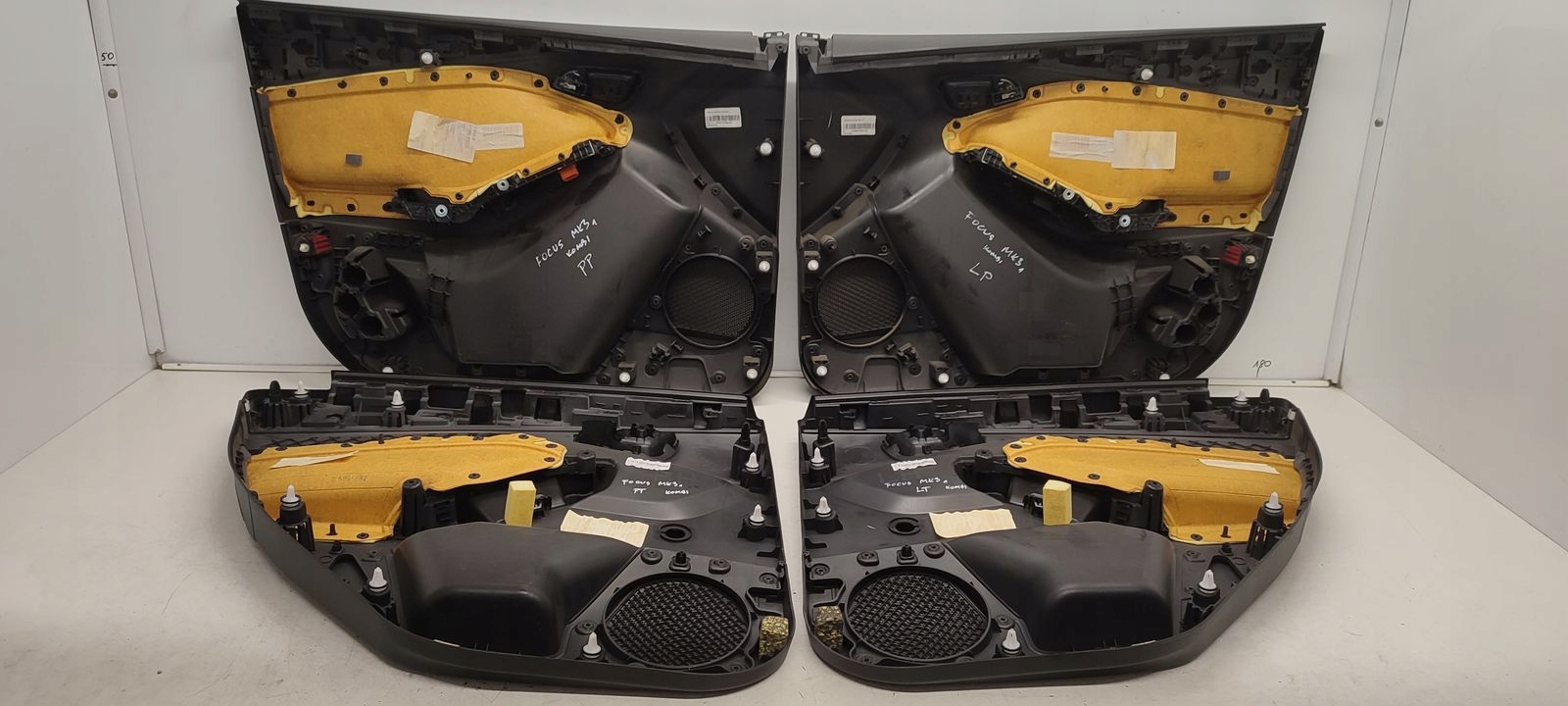 side side komplet Ford Focus MK3 kombi 1,0 Ecoboost