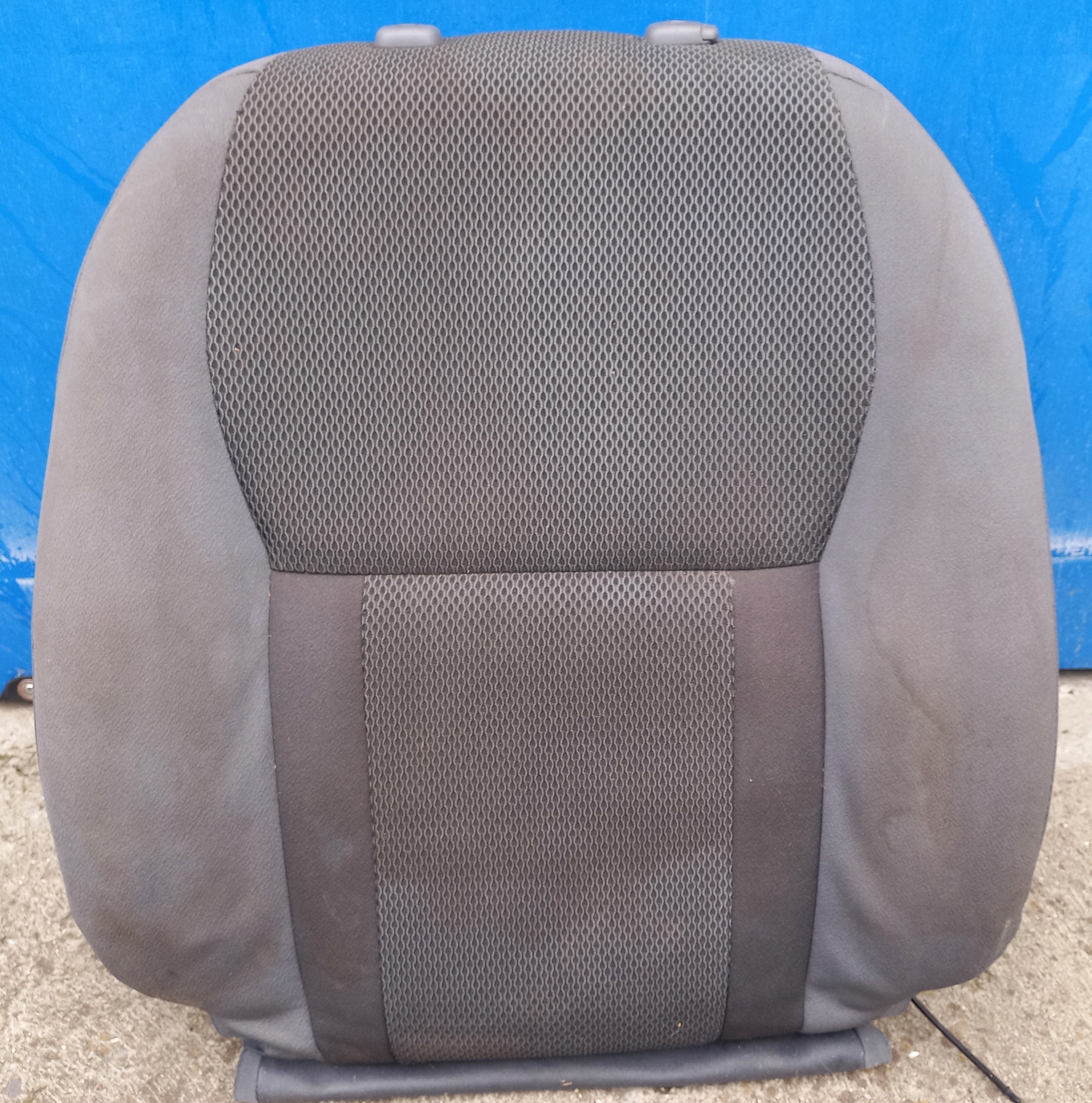 TOYOTA 4 RAV4 II 00-05 материал кресло перед