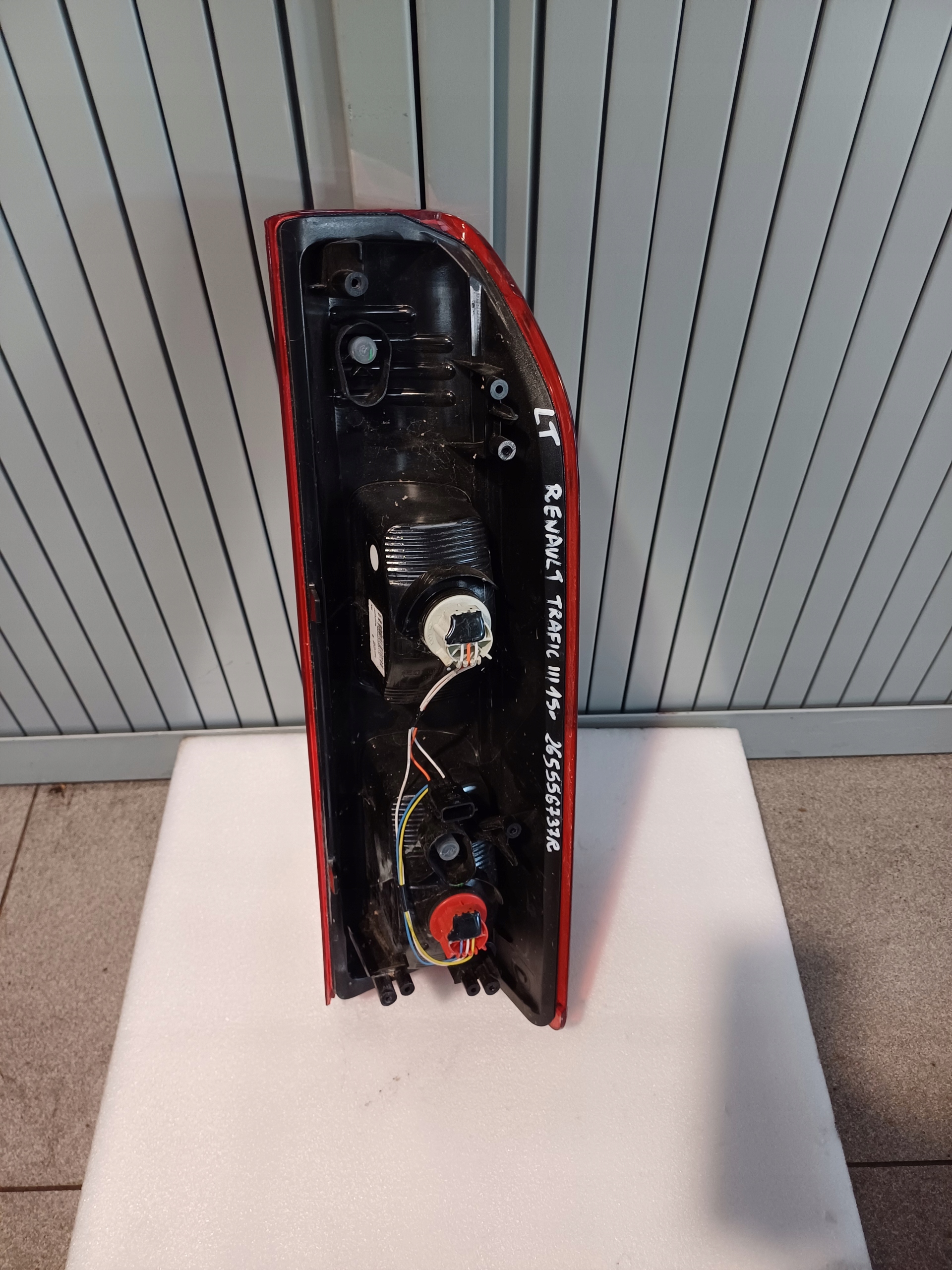 light left rear part rear RENAULT TRAFIC 3 III 15R- 265556737R