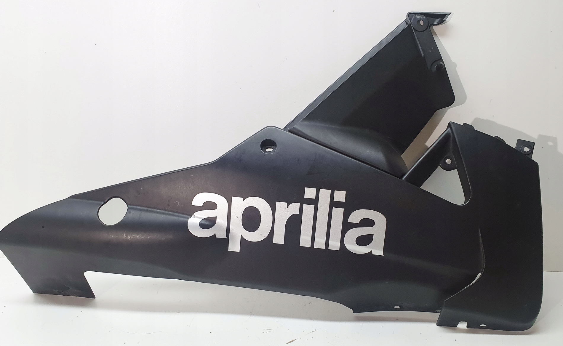 Pług prawy bok owiewka Aprilia RSV4 1000 08-15r