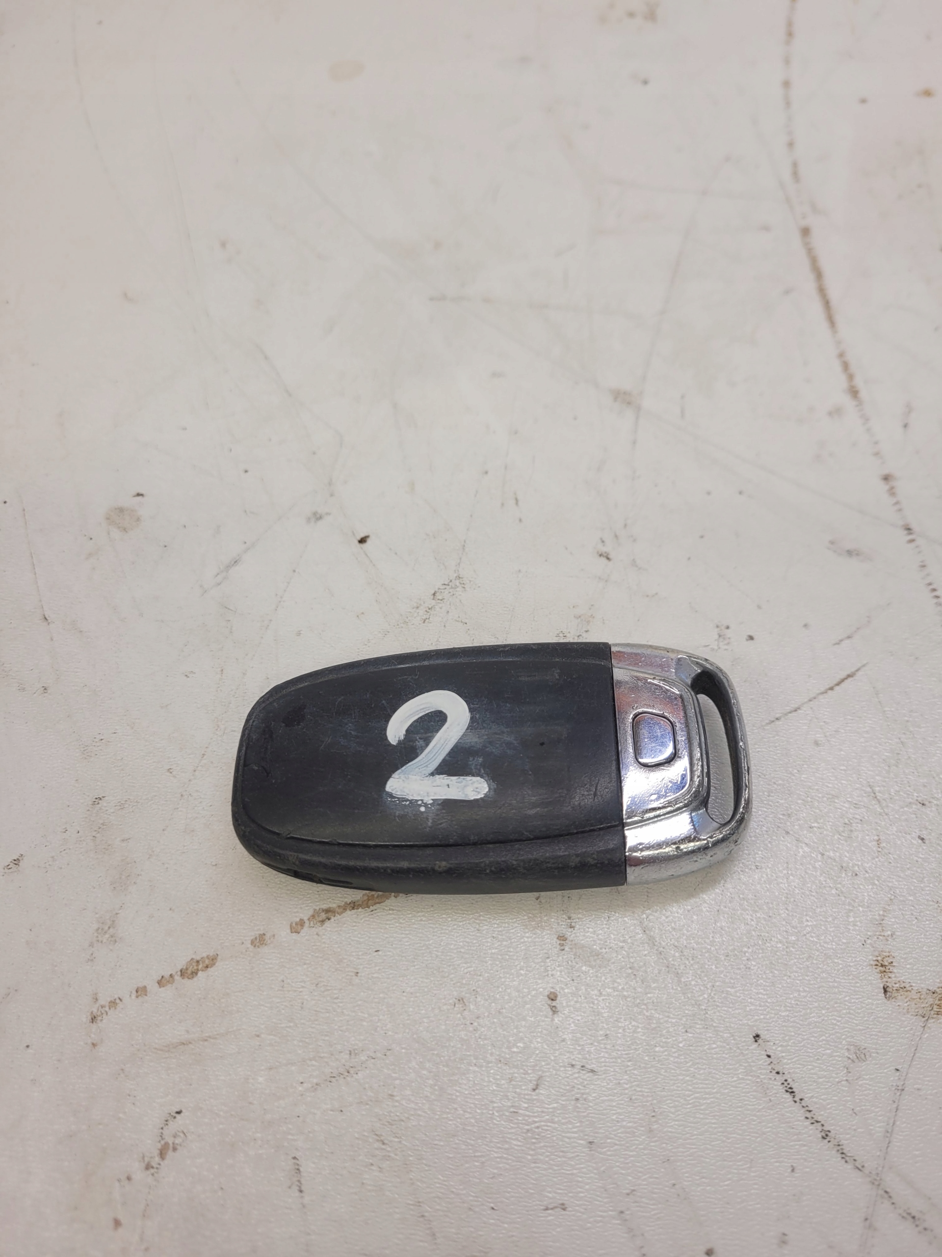 key PILOT AUDI A4 S4 B8 A5 S5 Q5 Q3 8T0959754D