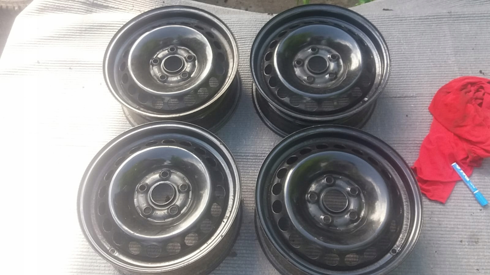 FELGI STALOWE VW 5X112 B5 R15 6J ET45 GOLF V A3