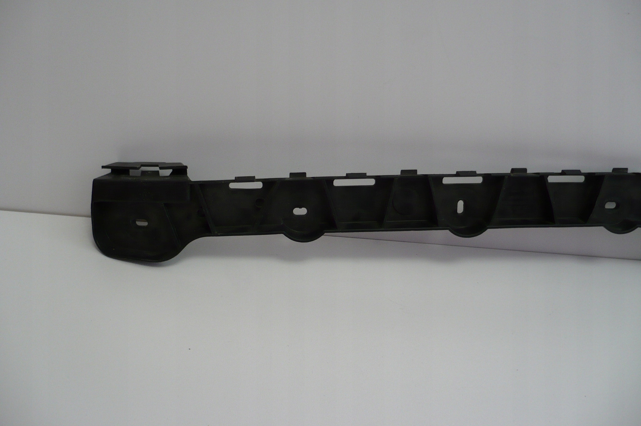SKODA OCTAVIA 3 III 12- KOMBI bumper bracket right rear part original