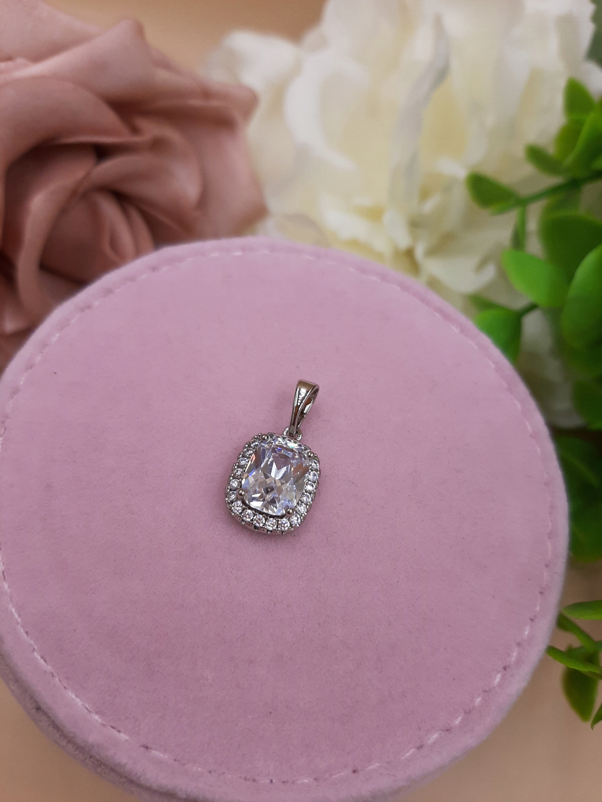 ZAWIESZKA SREBRNA STAL CHIRURGICZNA CYRKONIE Marka Xuping