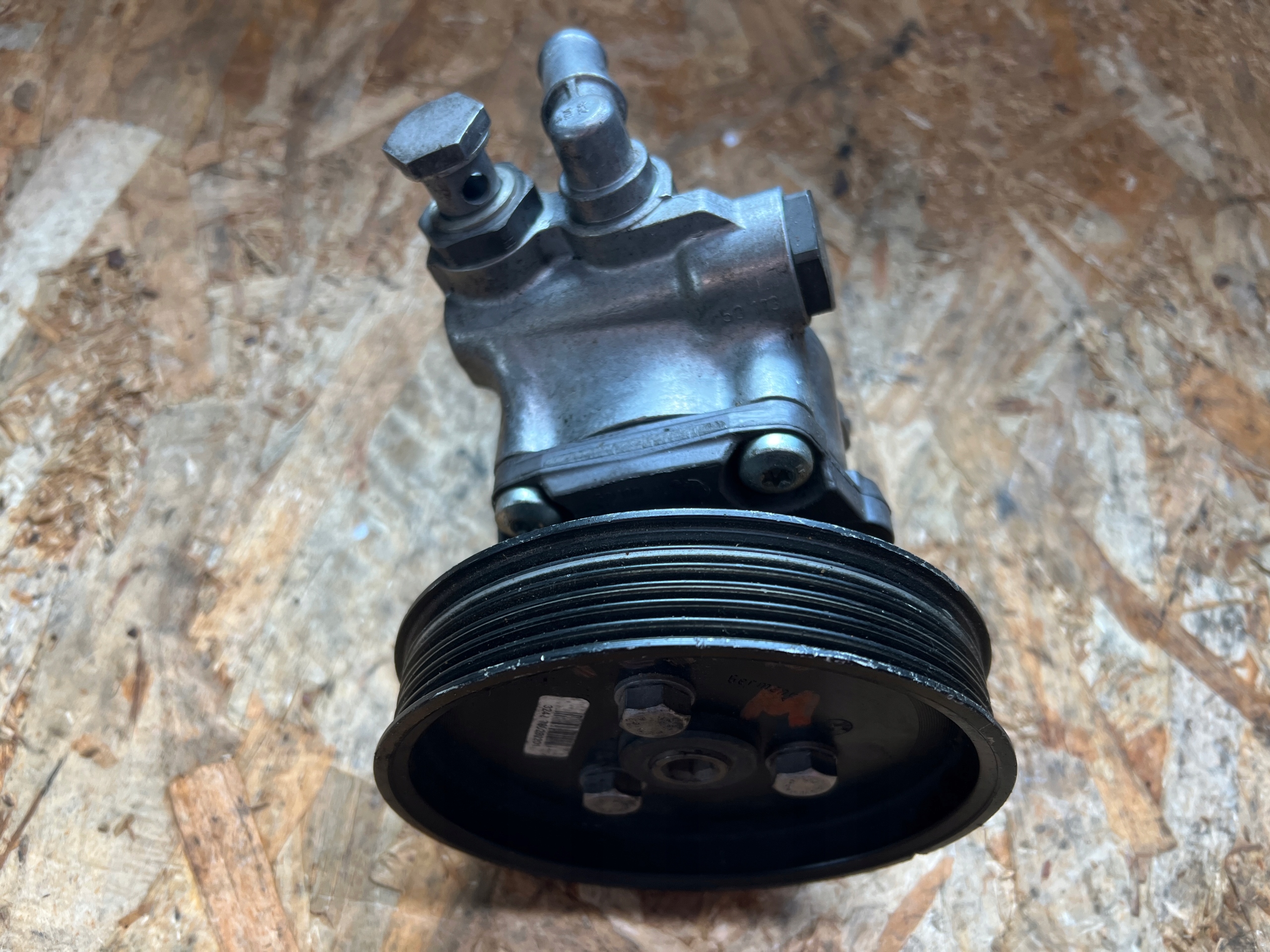 pompa servosterzo BMW X3 E83 E90 2.0D 128 BAR 345059204 7652974116