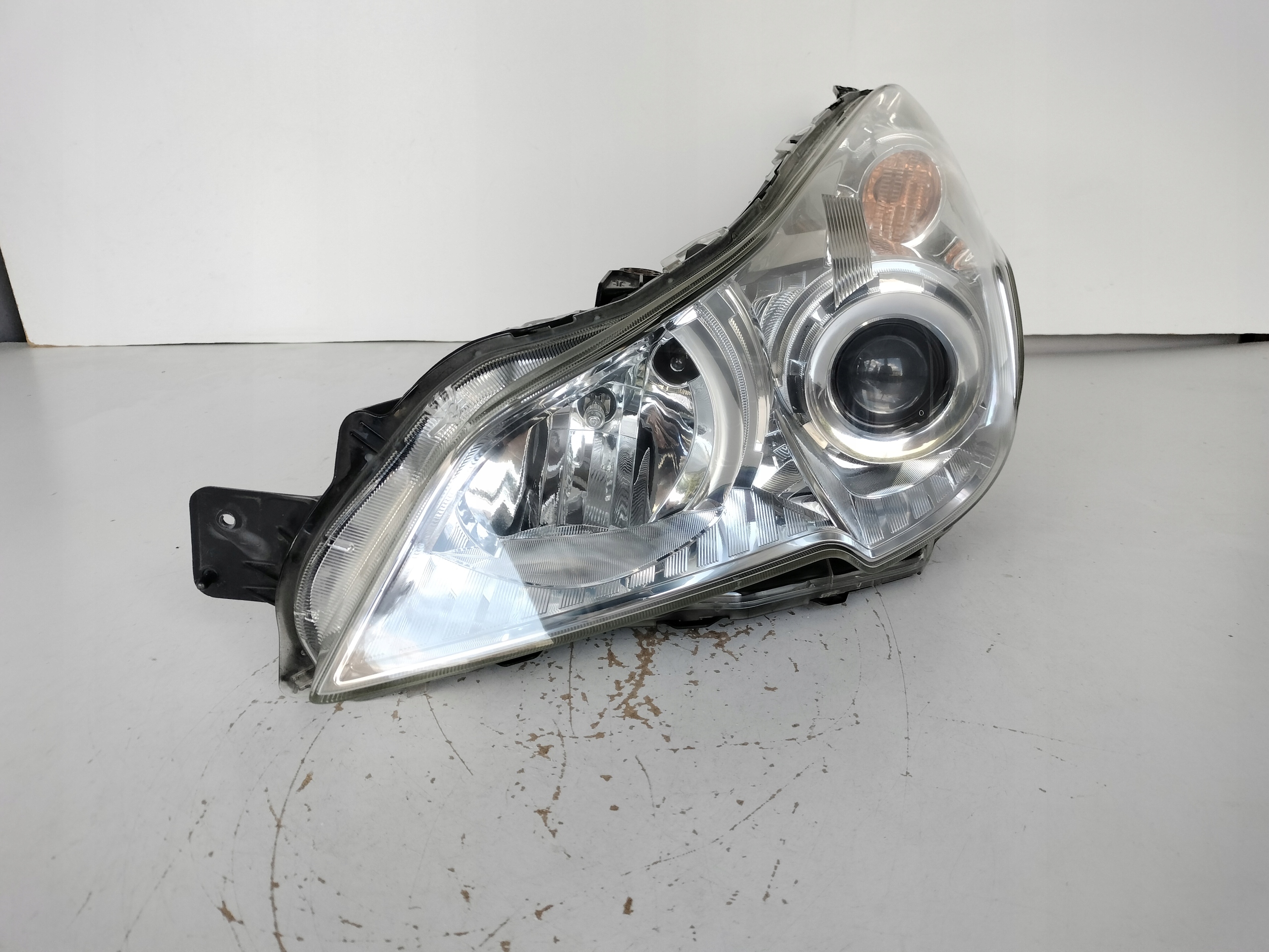 light left REFLEKTOR SUBARU LEGACY OUTBACK 09- XENON