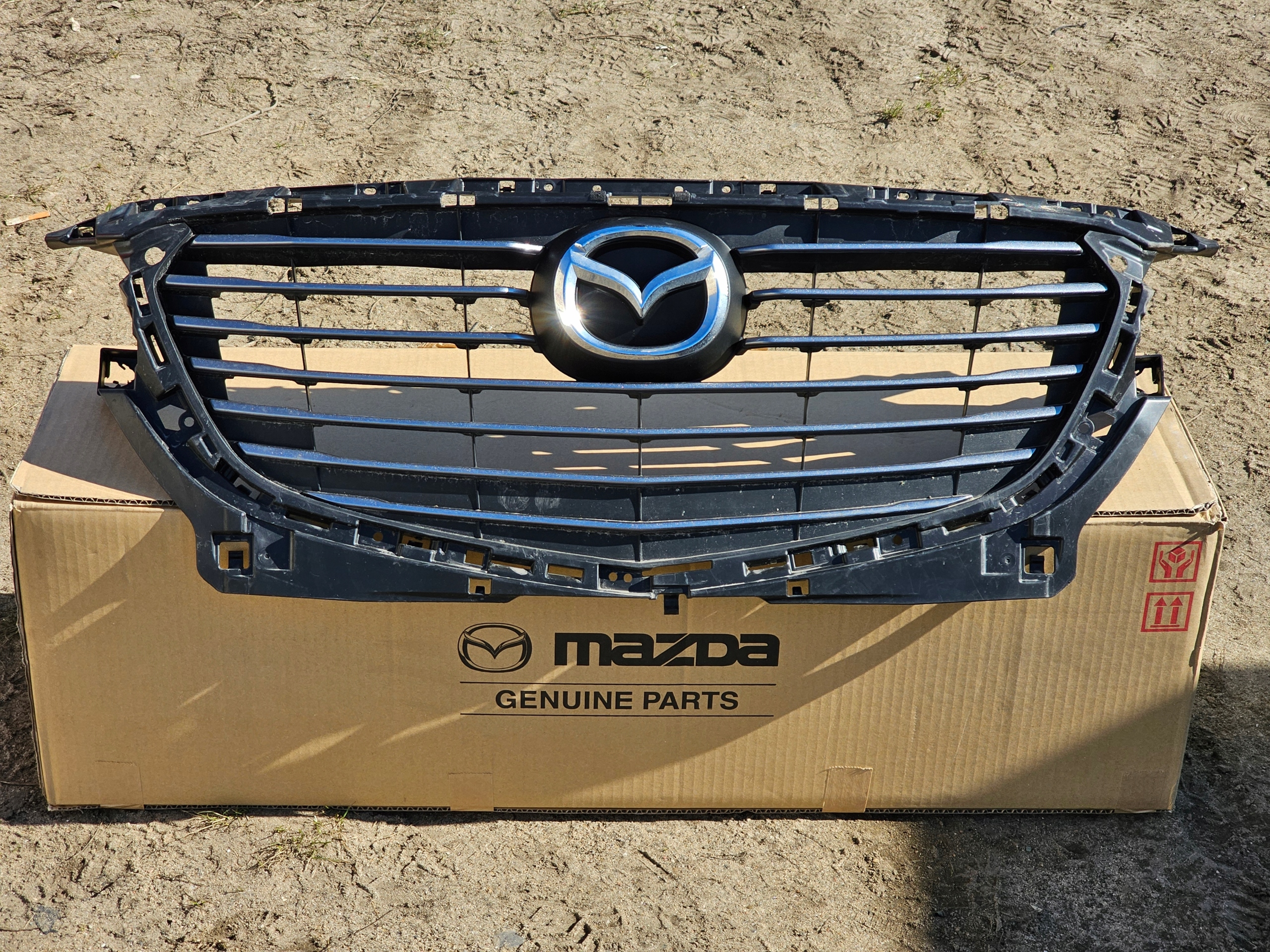 Mazda CX-3 DJ1 Kühlergrill FRONTGRILL Kühlergitter D10L50712 - Thumbnail 1
