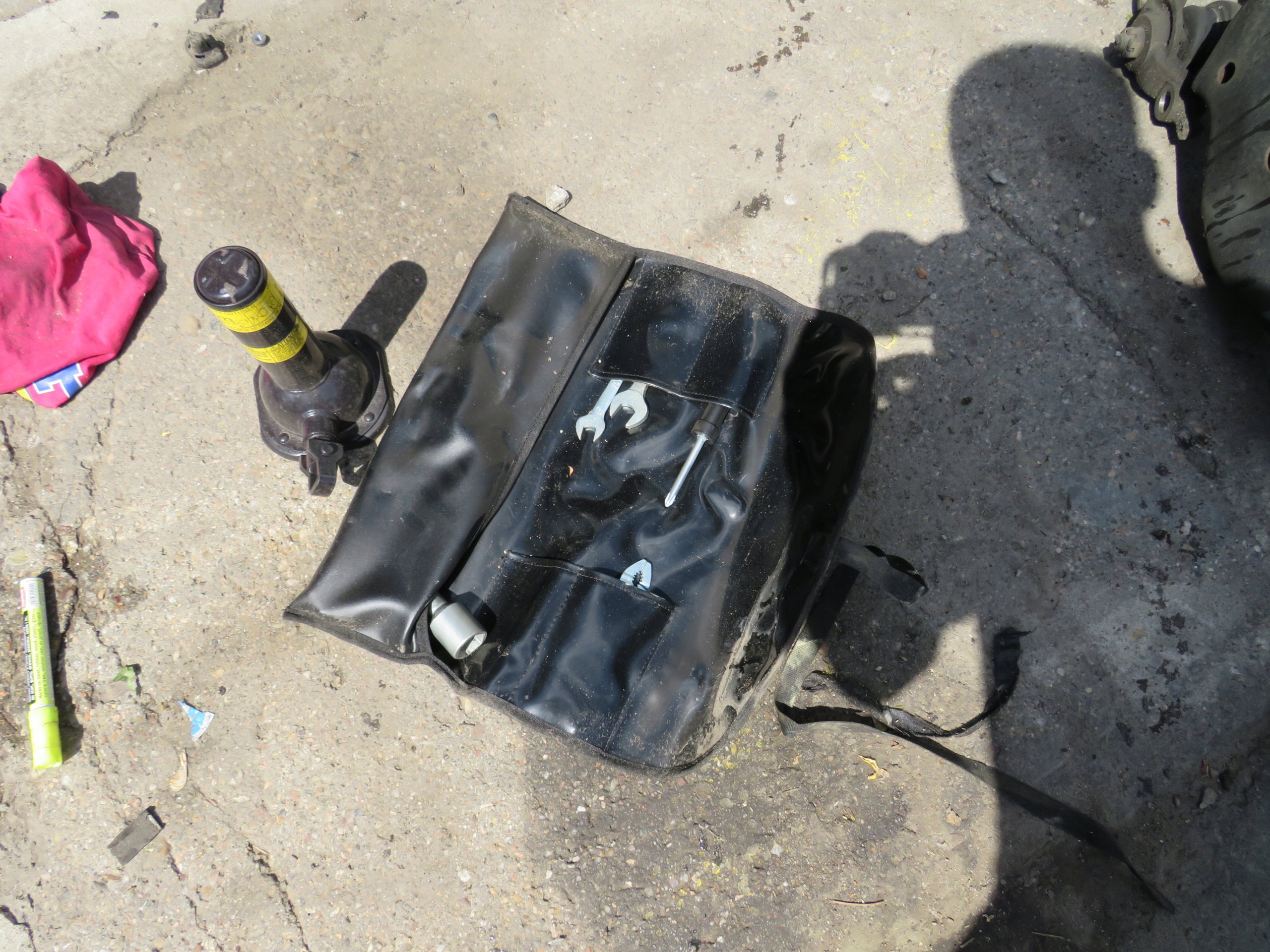 НАБІР ГАЙКОВИХ КЛЮЧІВ ДЛЯ TOYOTA HILUX 05-15