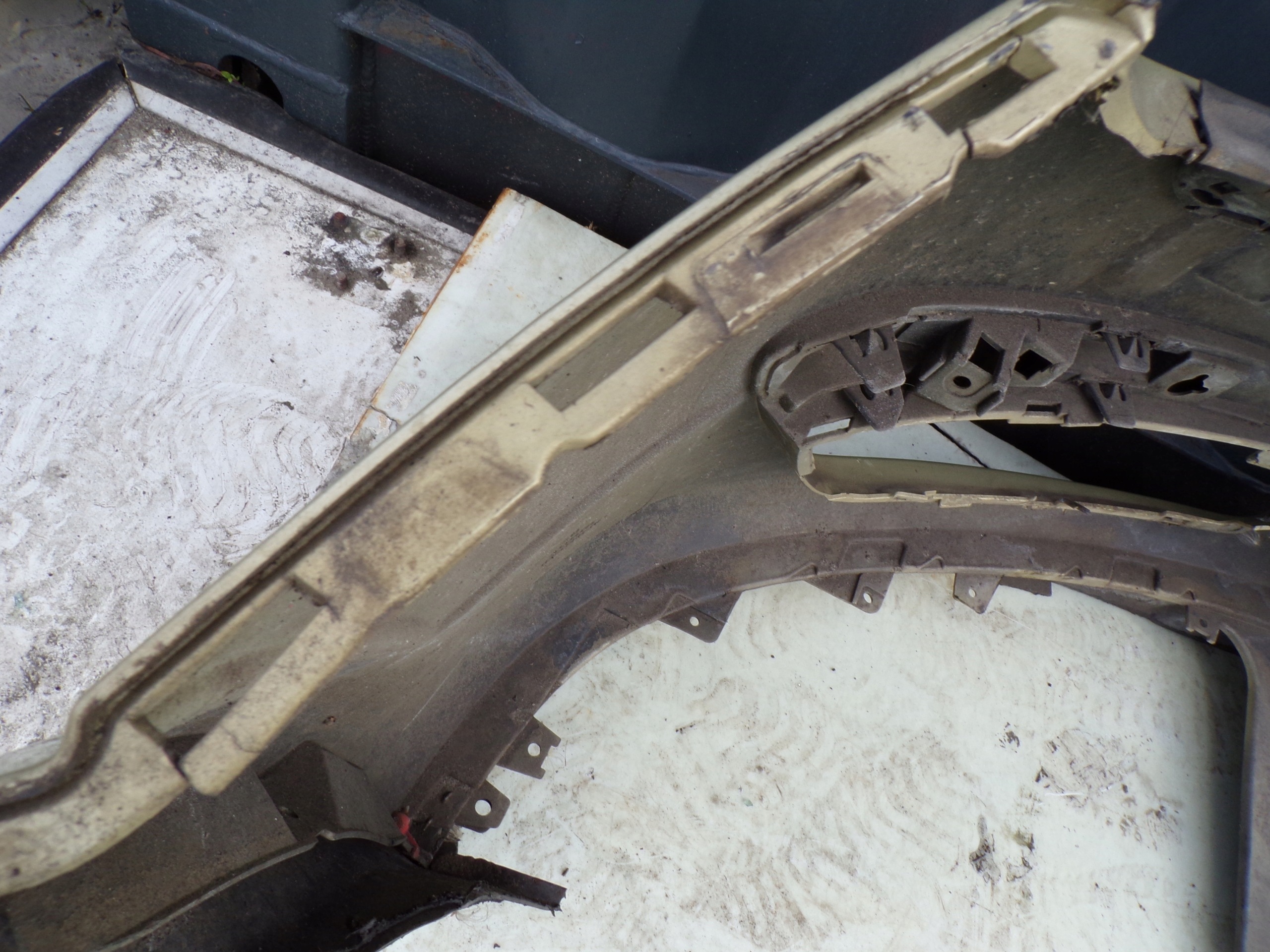 front bumper front OPEL ASTRA H washers (R1)