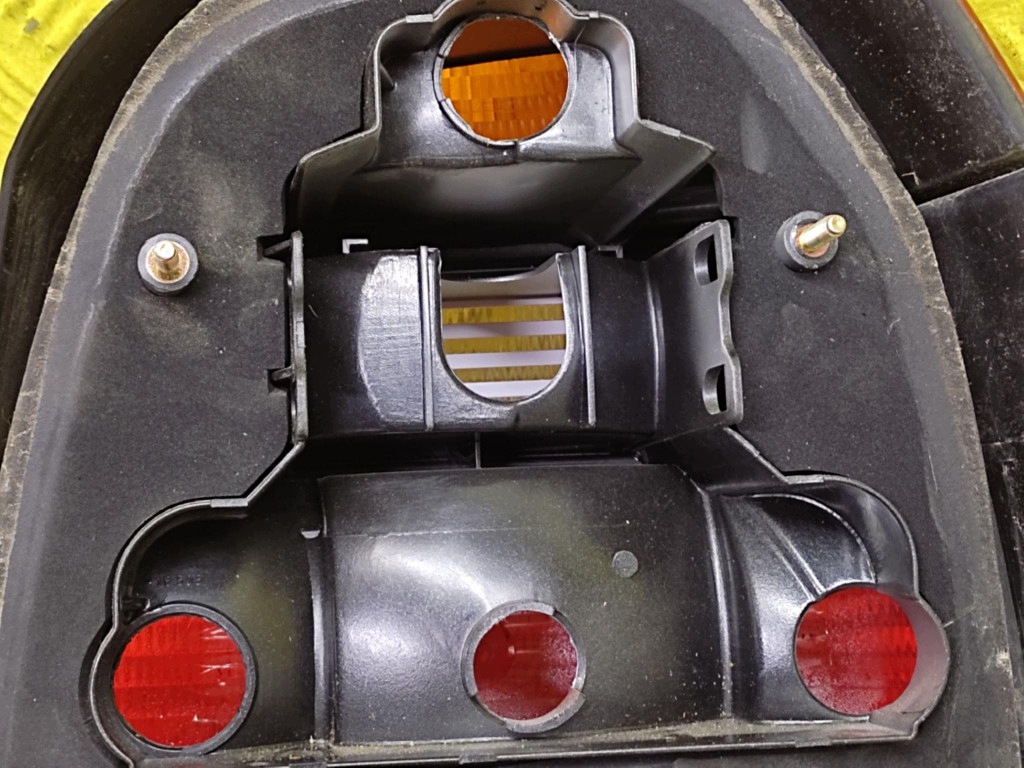 VW GOLF III licht links heck 1H6945111E