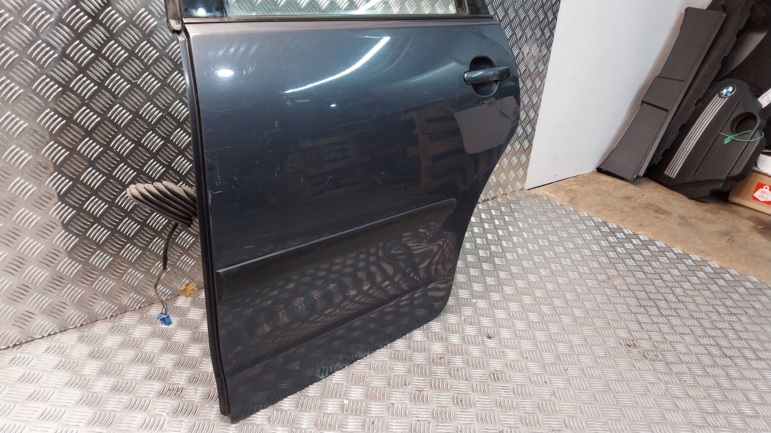 door rear part left VW POLO 6Q 01