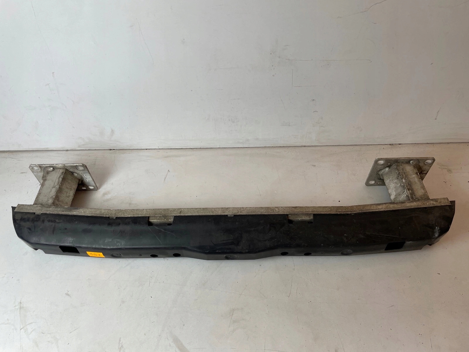 sider pillar of a bumper front front Citroen Berlingo Partner III