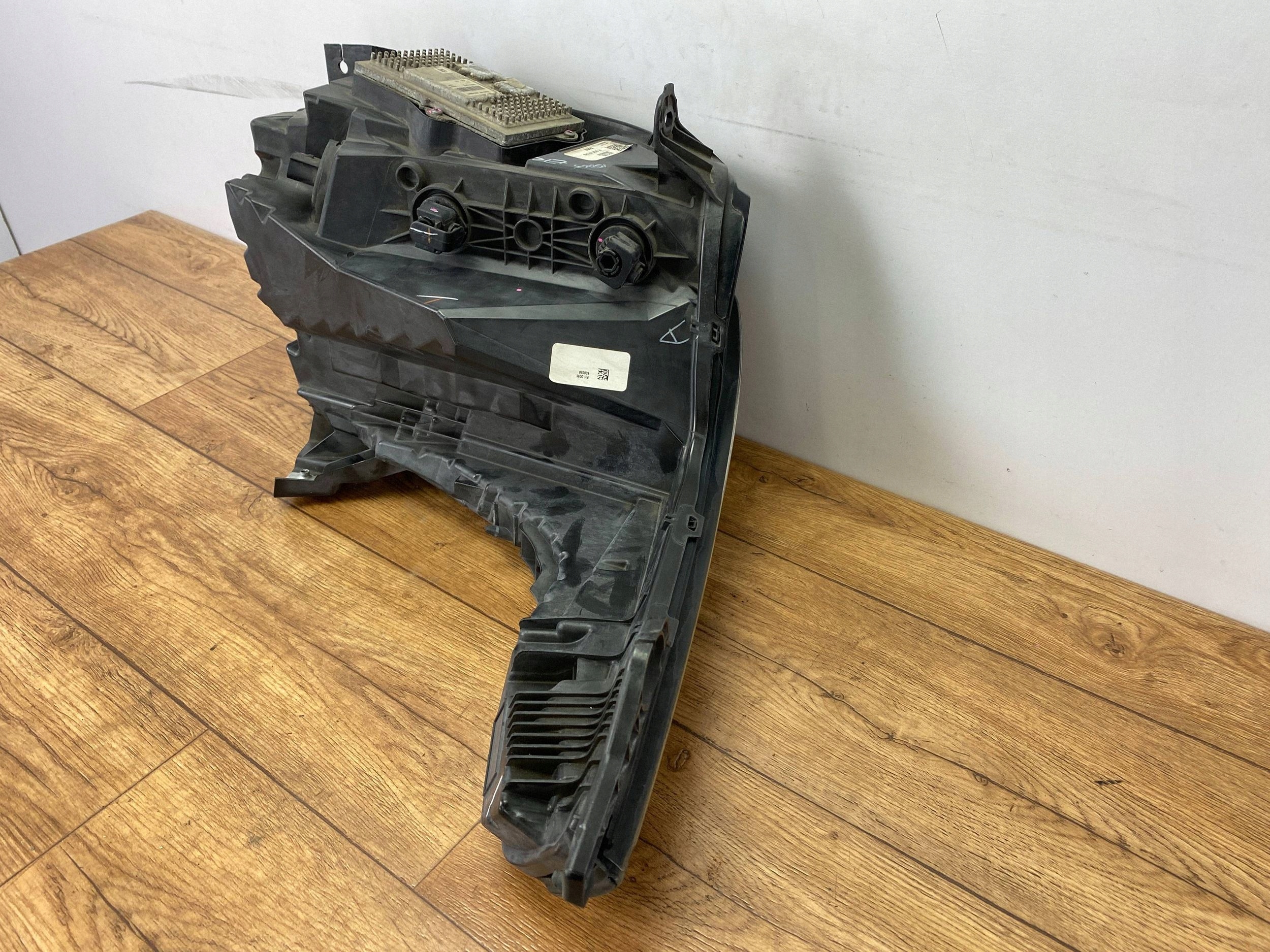 Reflektor light front right Cadillac Escalade IV 2015+