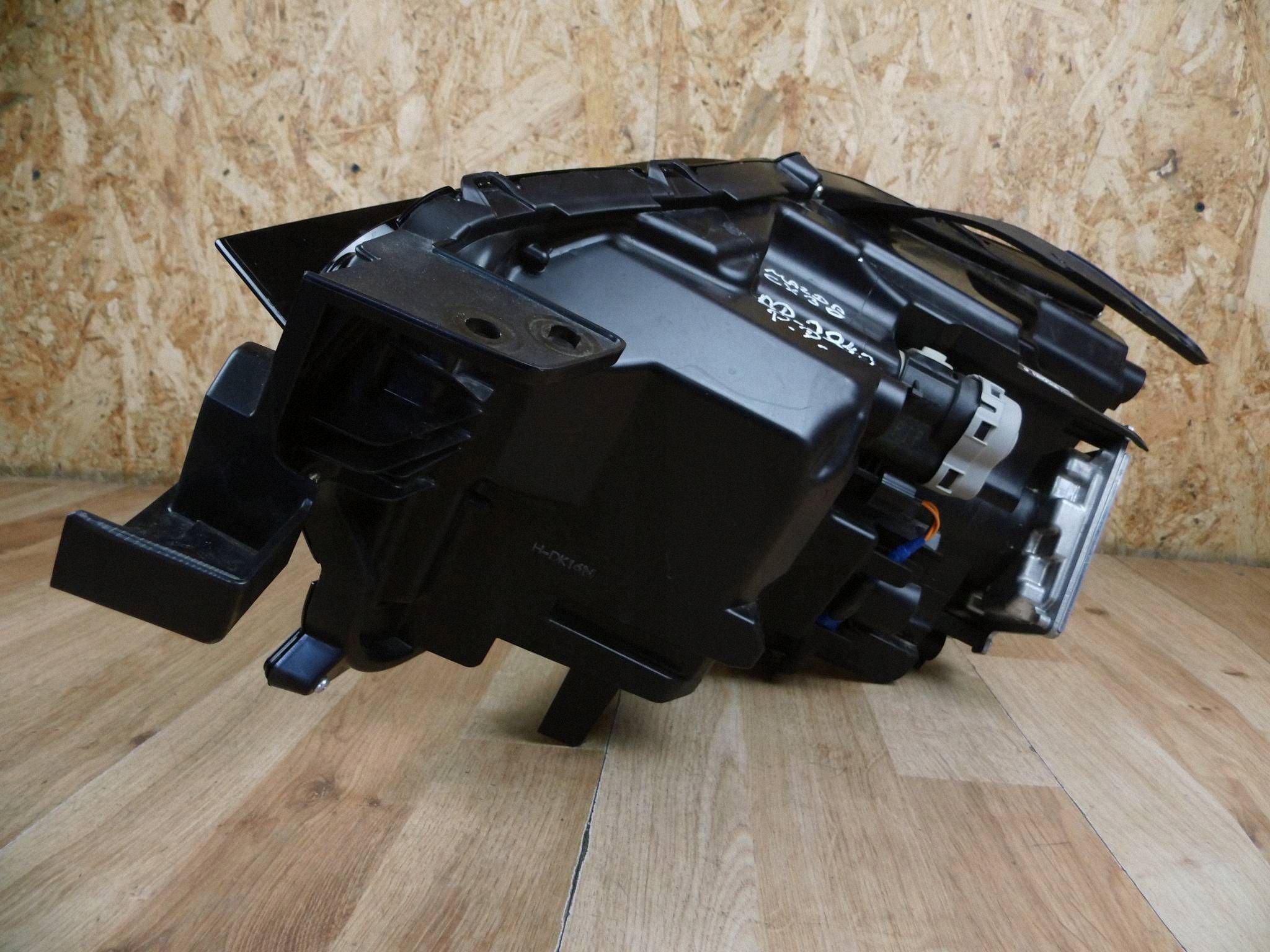 Mazda CX-30 2019-2024 light right front front right DPTJ67890