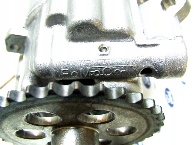 POMPA OLEJU FORD TRANSIT CUSTOM 2 2 TDCi ORYGINAL Car type Cargo vans Trucks