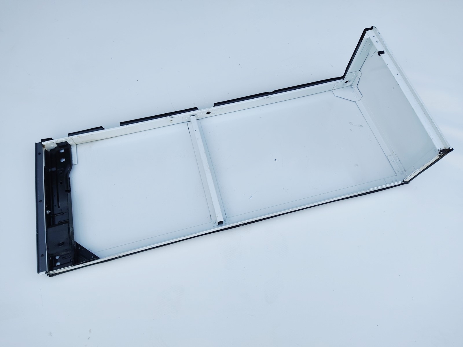 frame NADSTAWKA left rear part rear fender left window DEFENDER 1999-2014