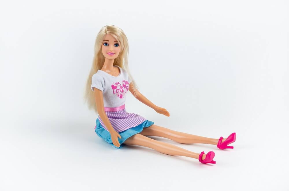 LALKA ANLILY W KUCHNI 30cm + AKCESORIA Wiek dziecka 3 lata +