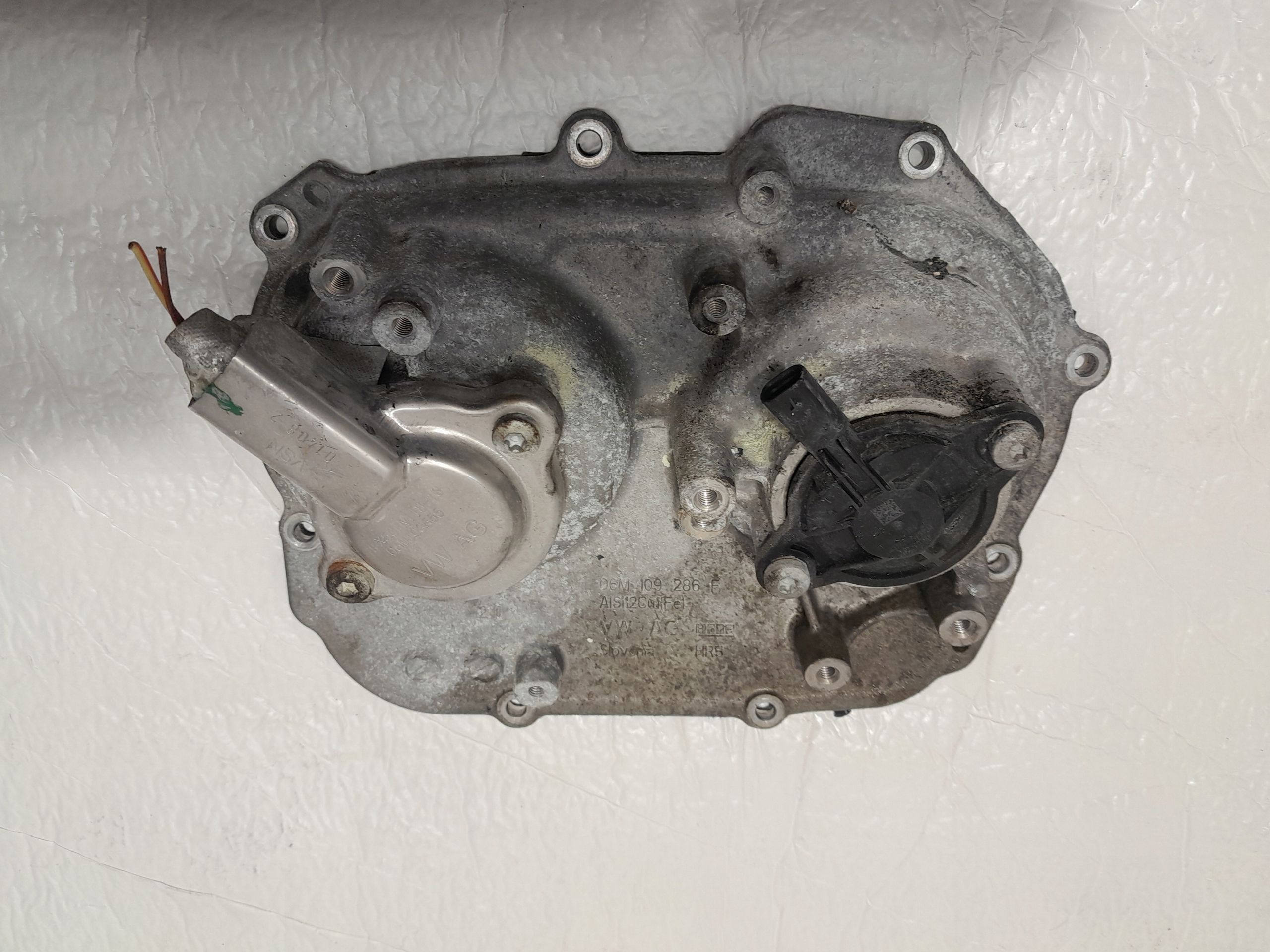 PORSCHE CAYENNE 9Y Couvercle carter distribution 06M109286F