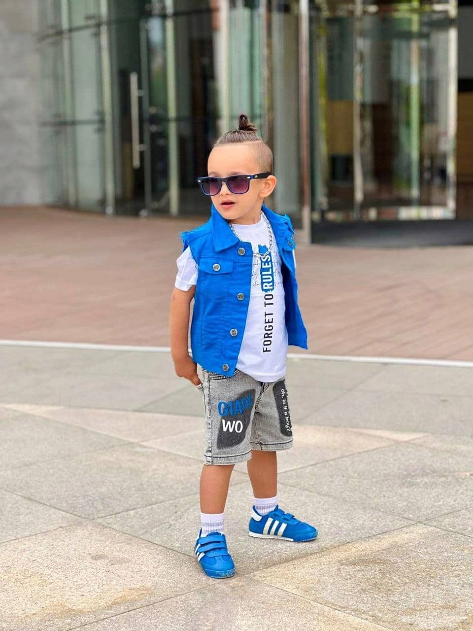 Komplet chłopięcy 3 częściowy r. 104 Rodzaj bez kaptura