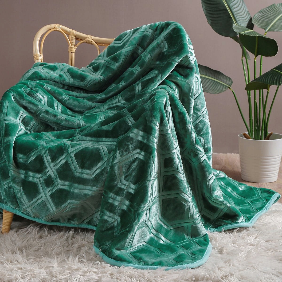 Akrylová lisovaná deka Vito 160x200 s geometrickým lahvovým vzorem