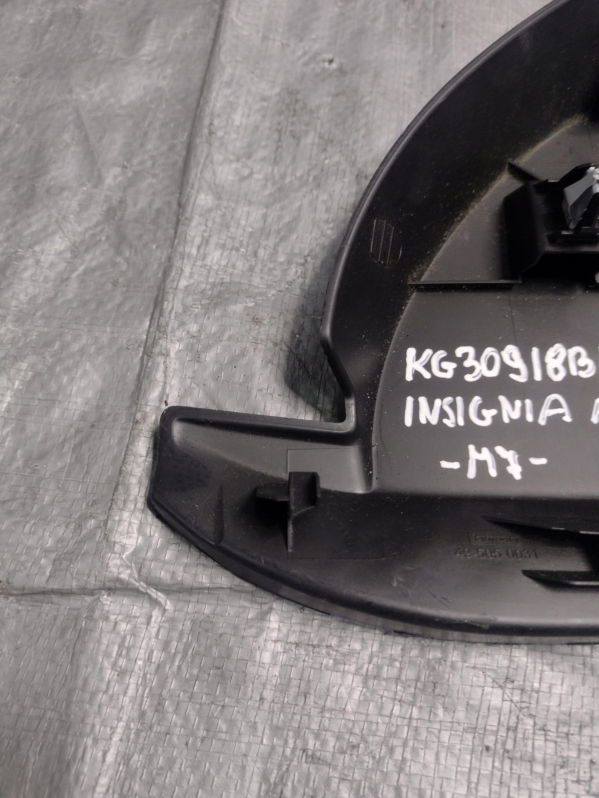 cover right of the dashboard dashboard Opel Insignia A