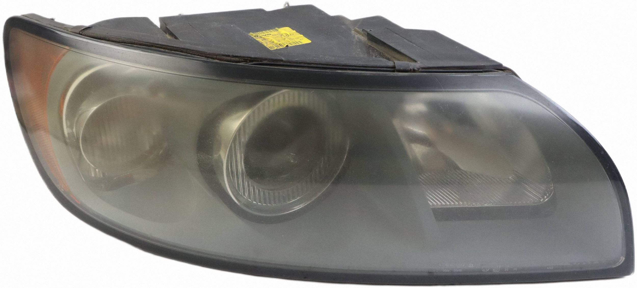 VOLVO V50 and light front right front 30698886 0301198204 EUROPA