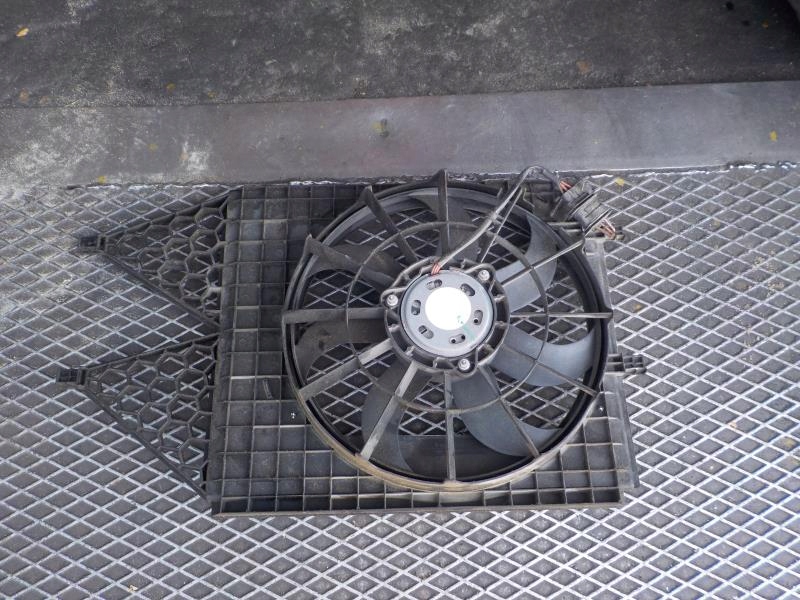 SKODA RAPID fan module radiator 6R0121217A