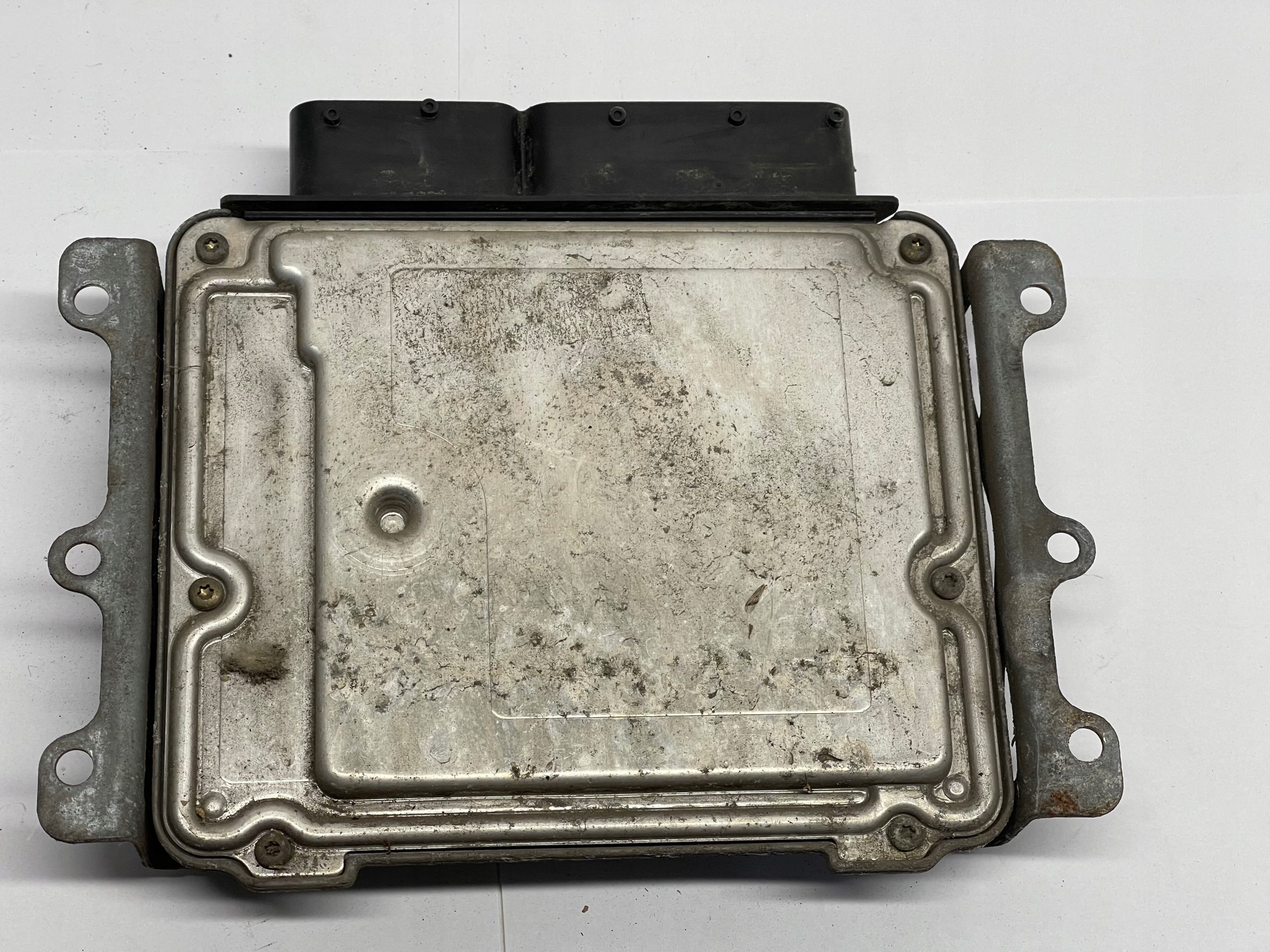 control unit of the engine ALFA ROMEO 147 55188111