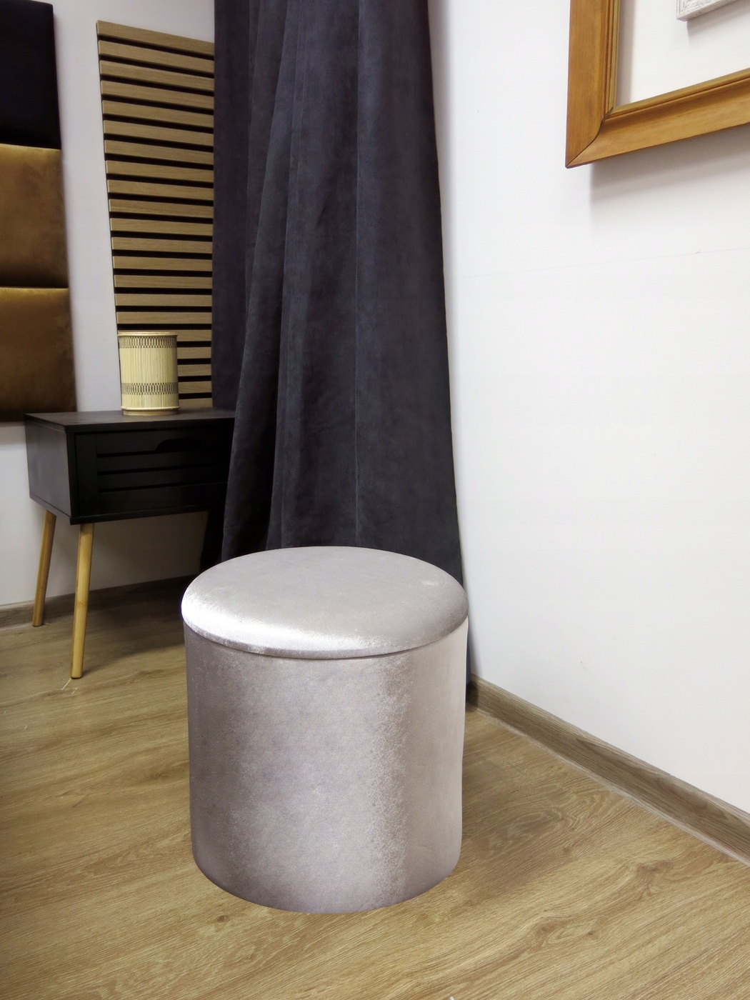 PUFA OKRĄGŁA SKRZYNIA OTWIERANA SCHOWEK Morski Kolekcja Plaza