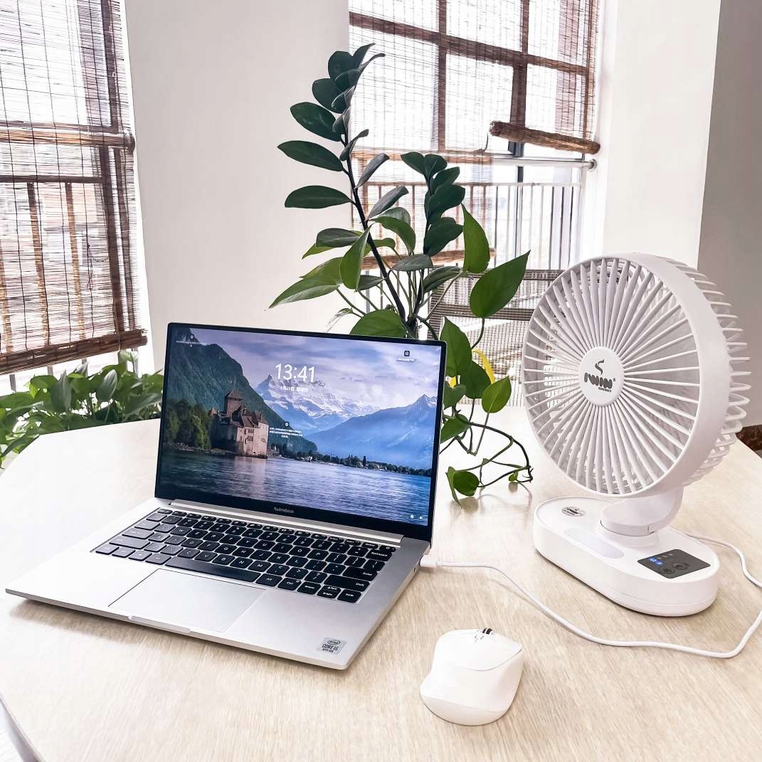 Wiatrak Cichy Wentylator na Biurko USB LED 3000mAh Liczba trybów prędkości 3