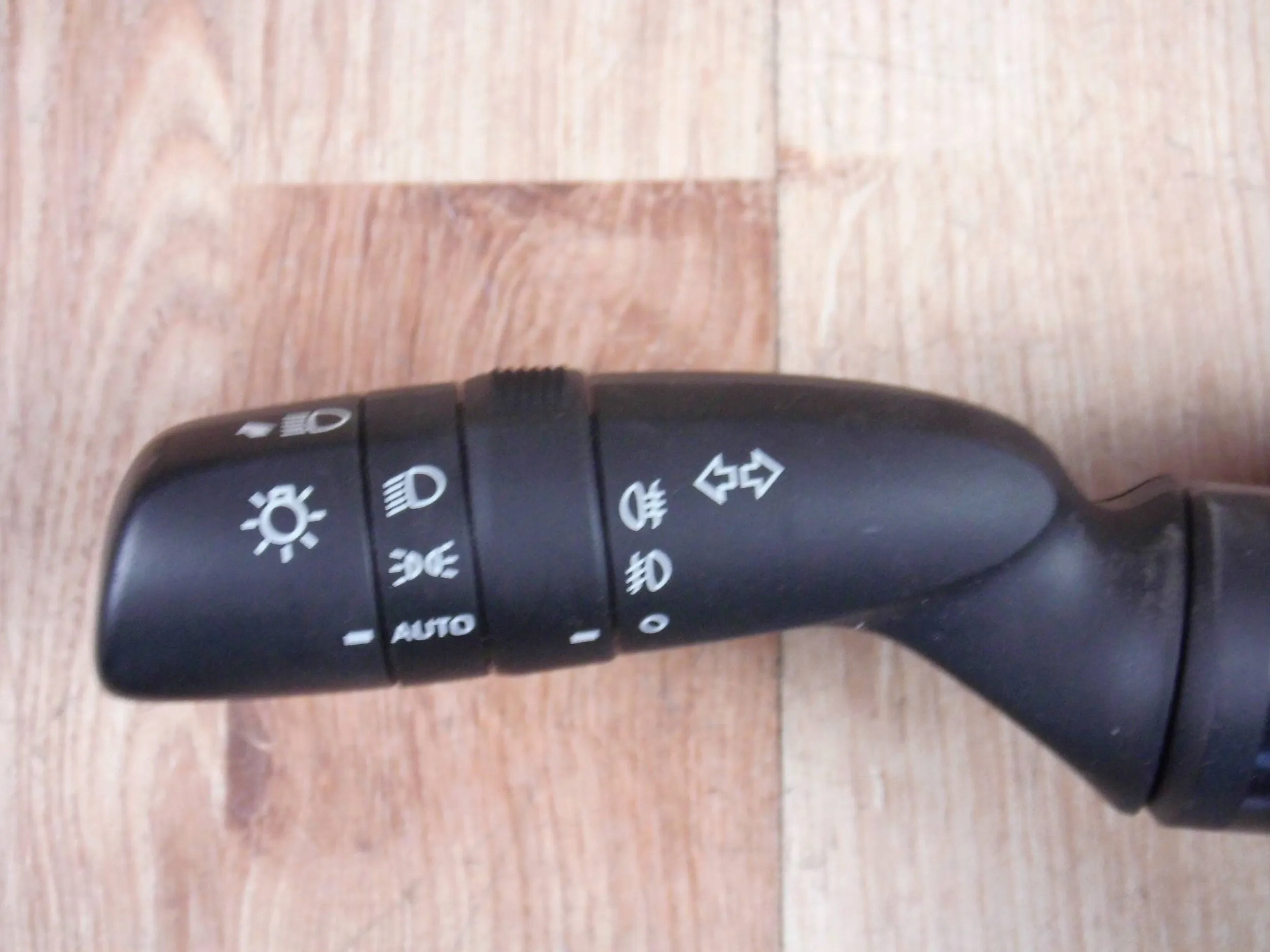 TOYOTA RAV4 V 18+ COMMODO PHARES INTERRUPTEUR COMMANDE PHARES FEUX