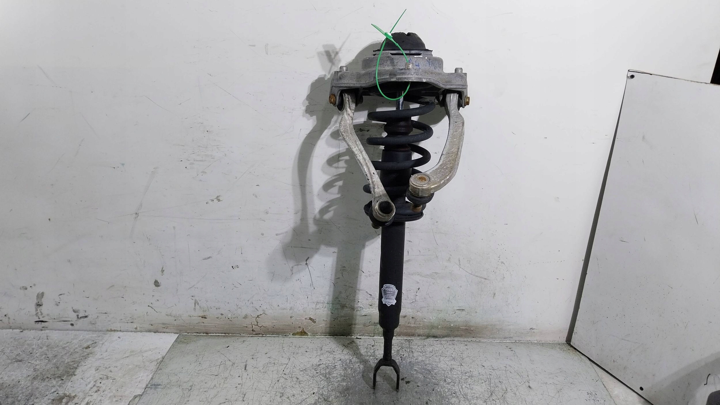 shock absorber right front 4F0413031AL AUDI A6 C6