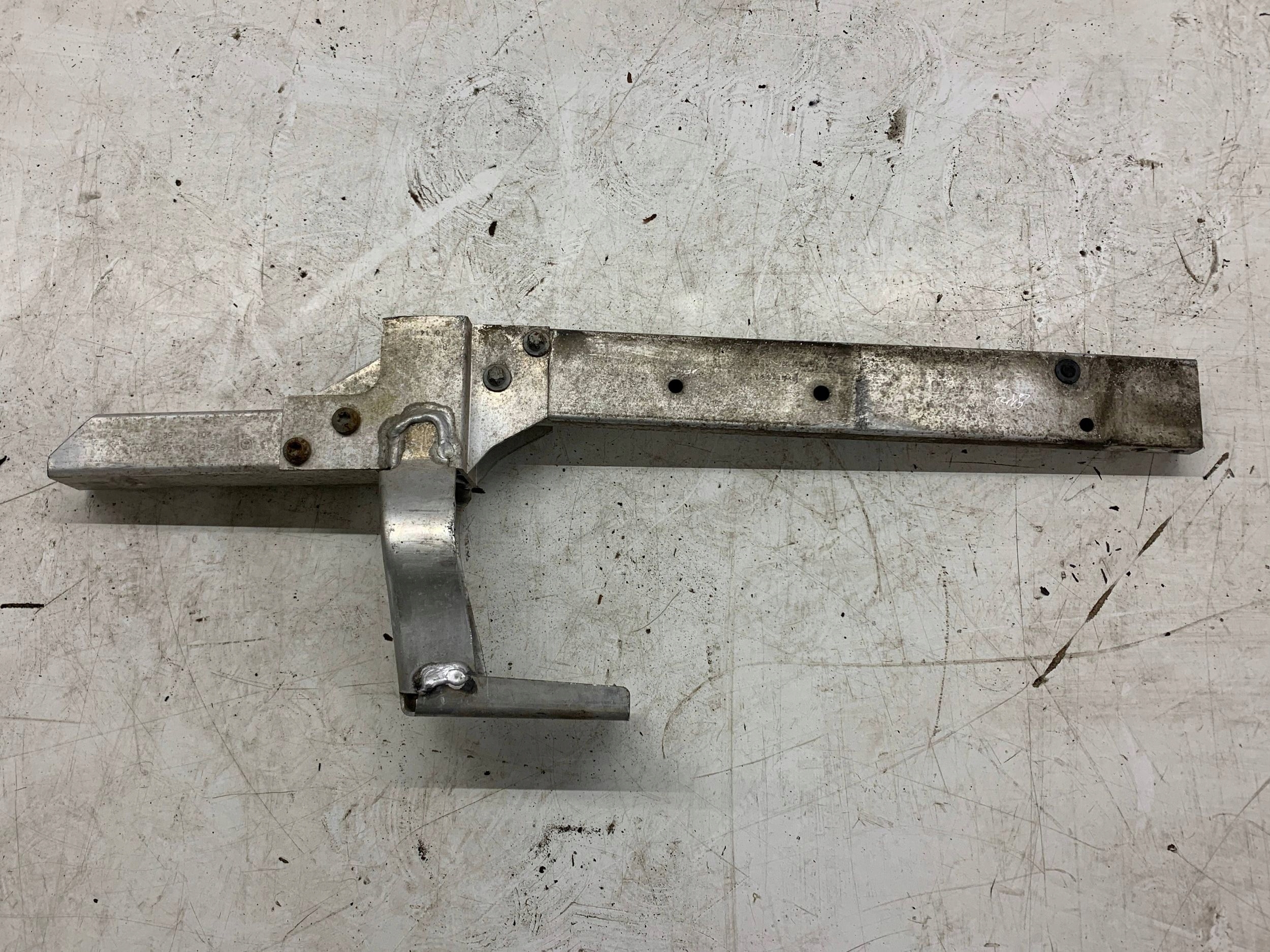 beam tip right A2466280229 MERCEDES A-KLASA W176 (2015-2018)