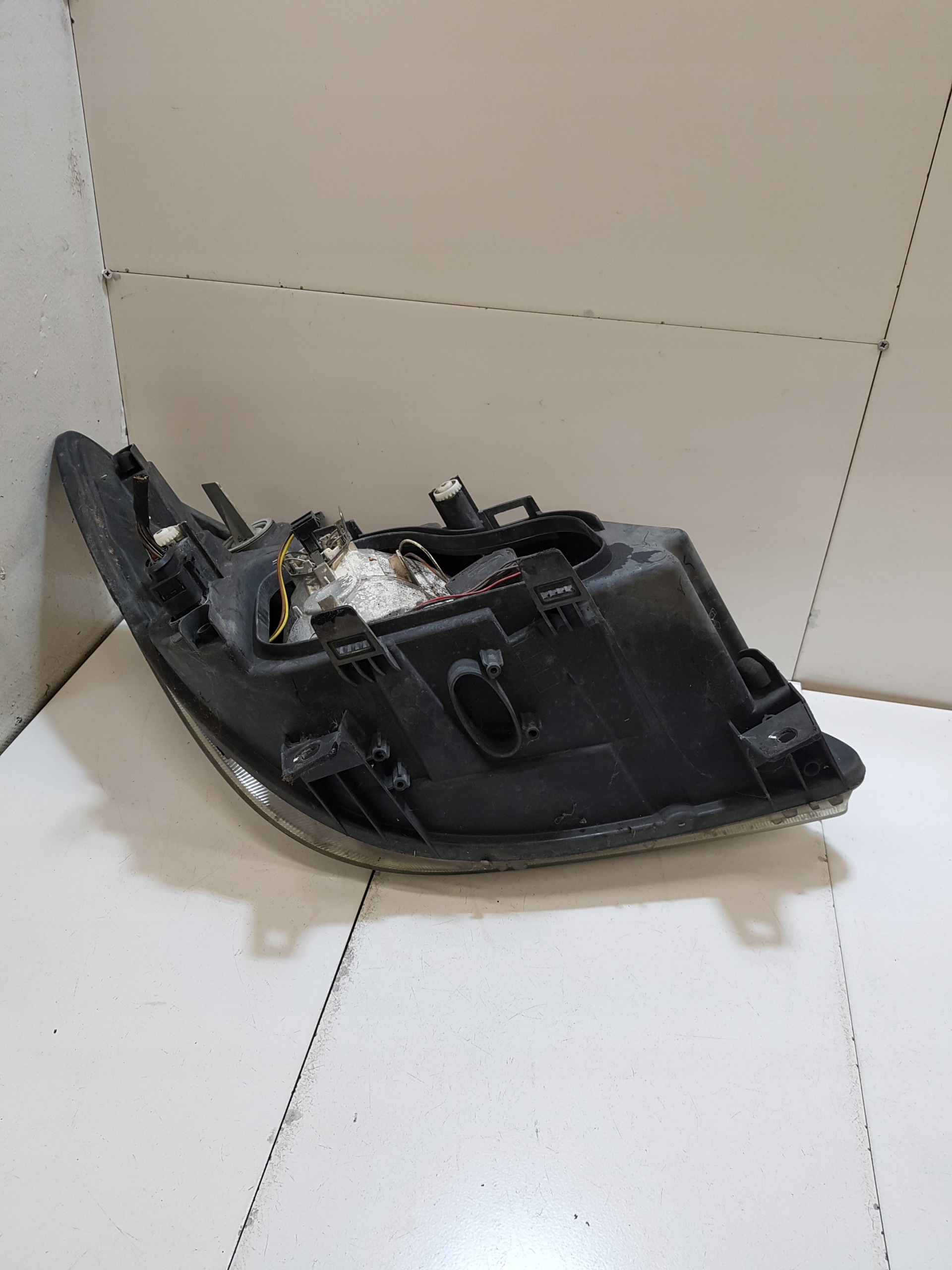 light left front MERCEDES-BENZ SPRINTER 906 A9068200161